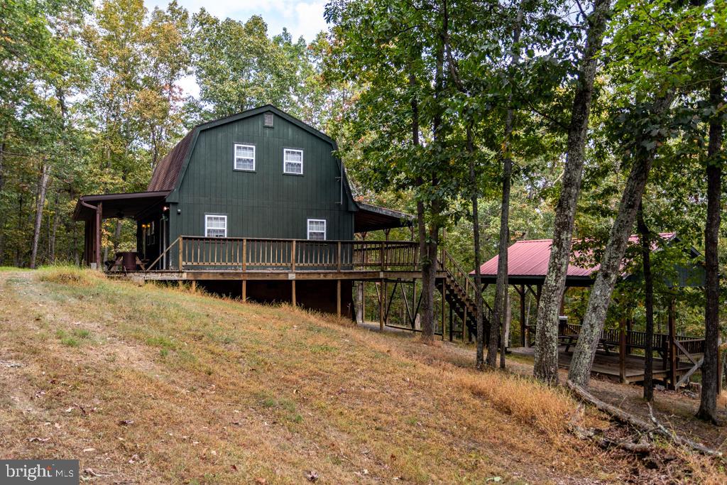 WALNUT BOTTOM HIDEAWAY - Residential