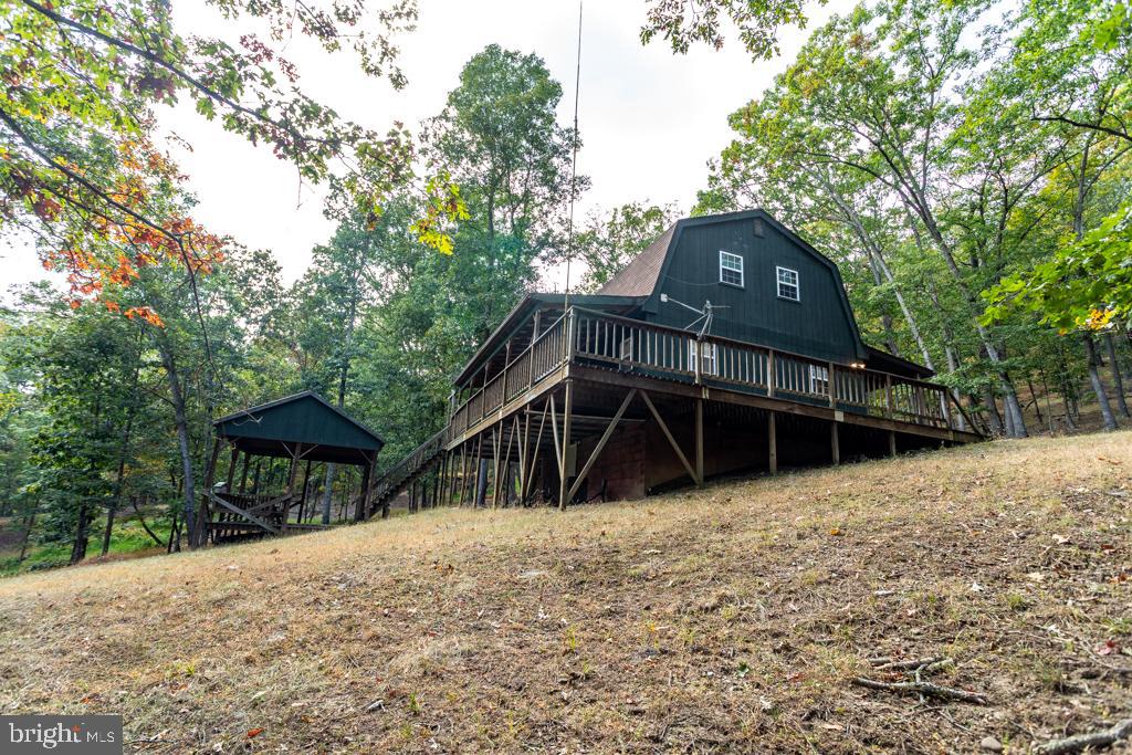 WALNUT BOTTOM HIDEAWAY - Residential