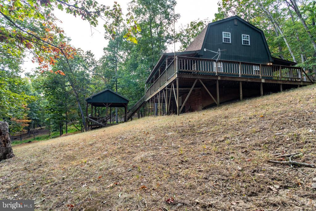 WALNUT BOTTOM HIDEAWAY - Residential