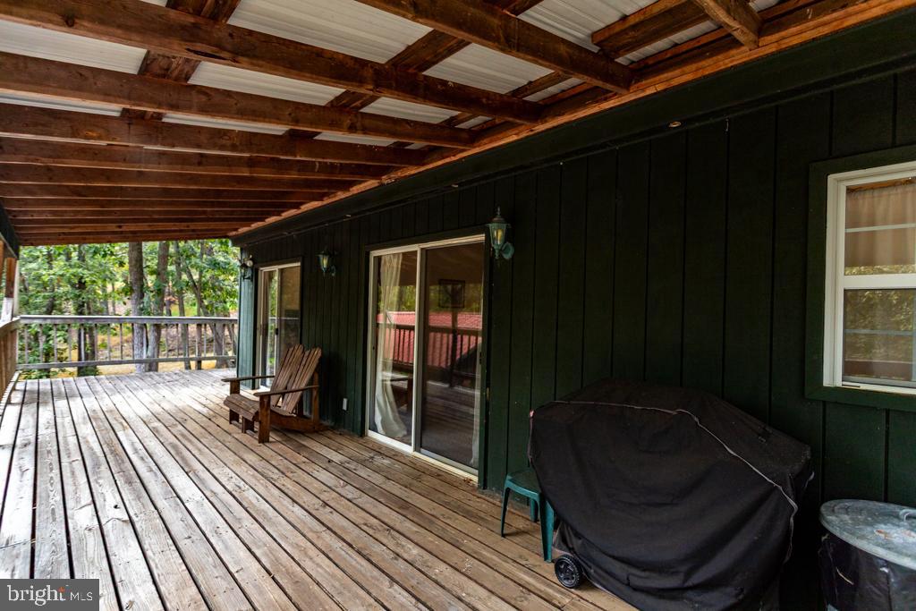 WALNUT BOTTOM HIDEAWAY - Residential