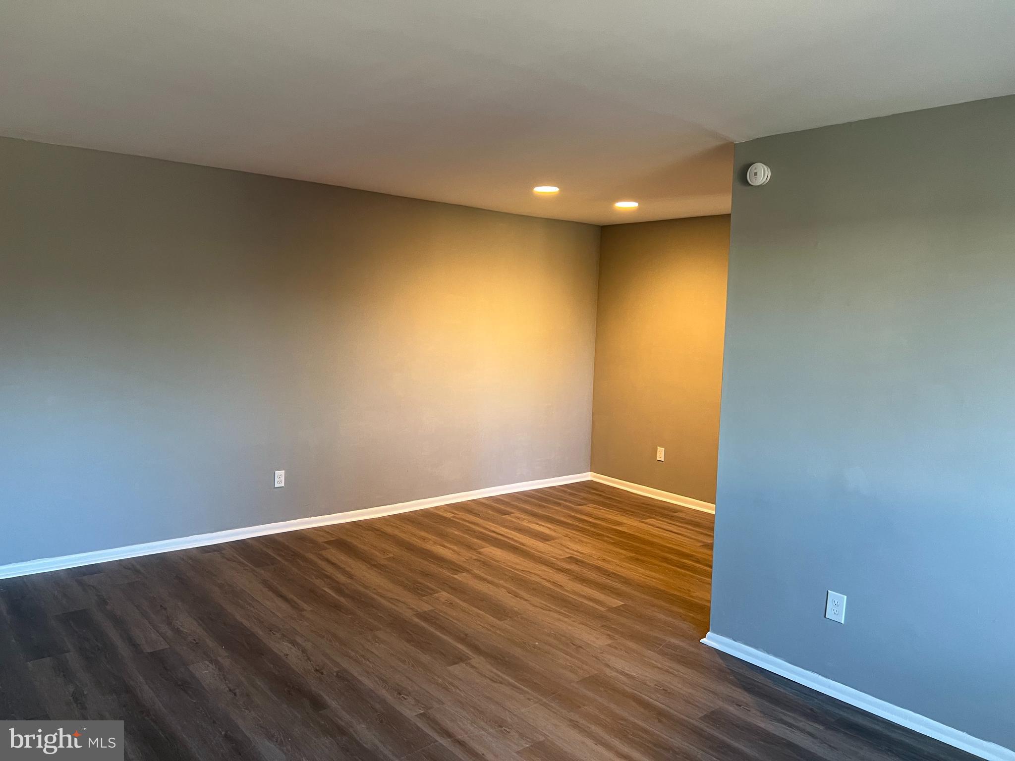 9921 BUSTLETON AVENUE Q-9