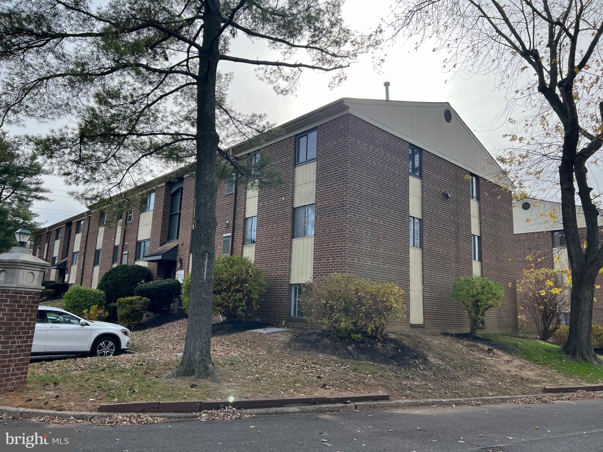 9921 BUSTLETON AVENUE Q-9