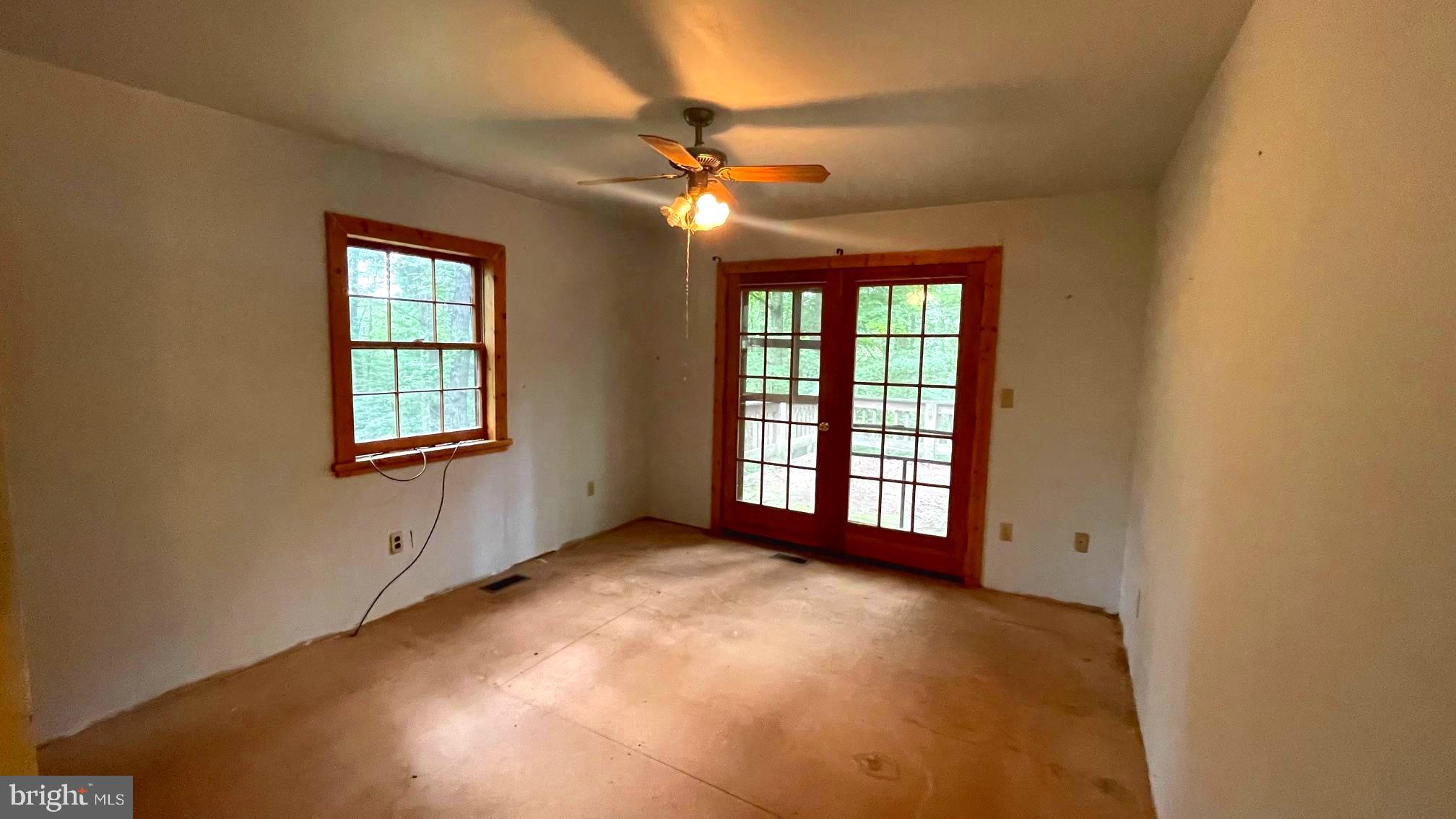 POTOMAC HIGHLAND FARM - Residential