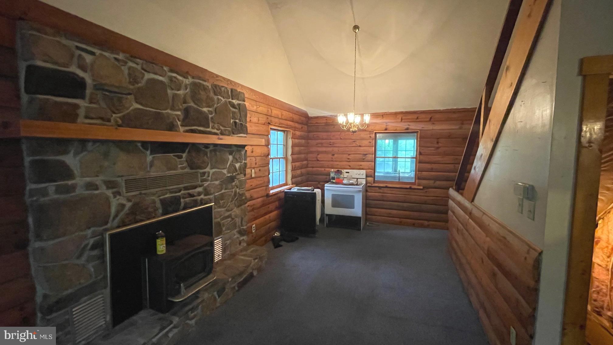 POTOMAC HIGHLAND FARM - Residential