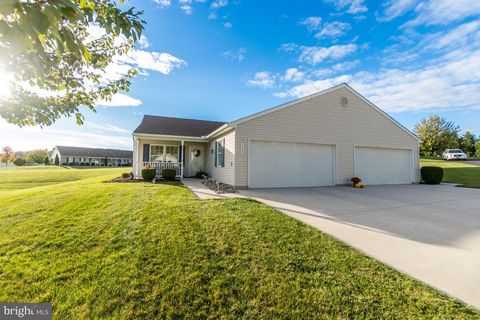1302 VILLAGE DRIVE SPRING GROVE PA 17362