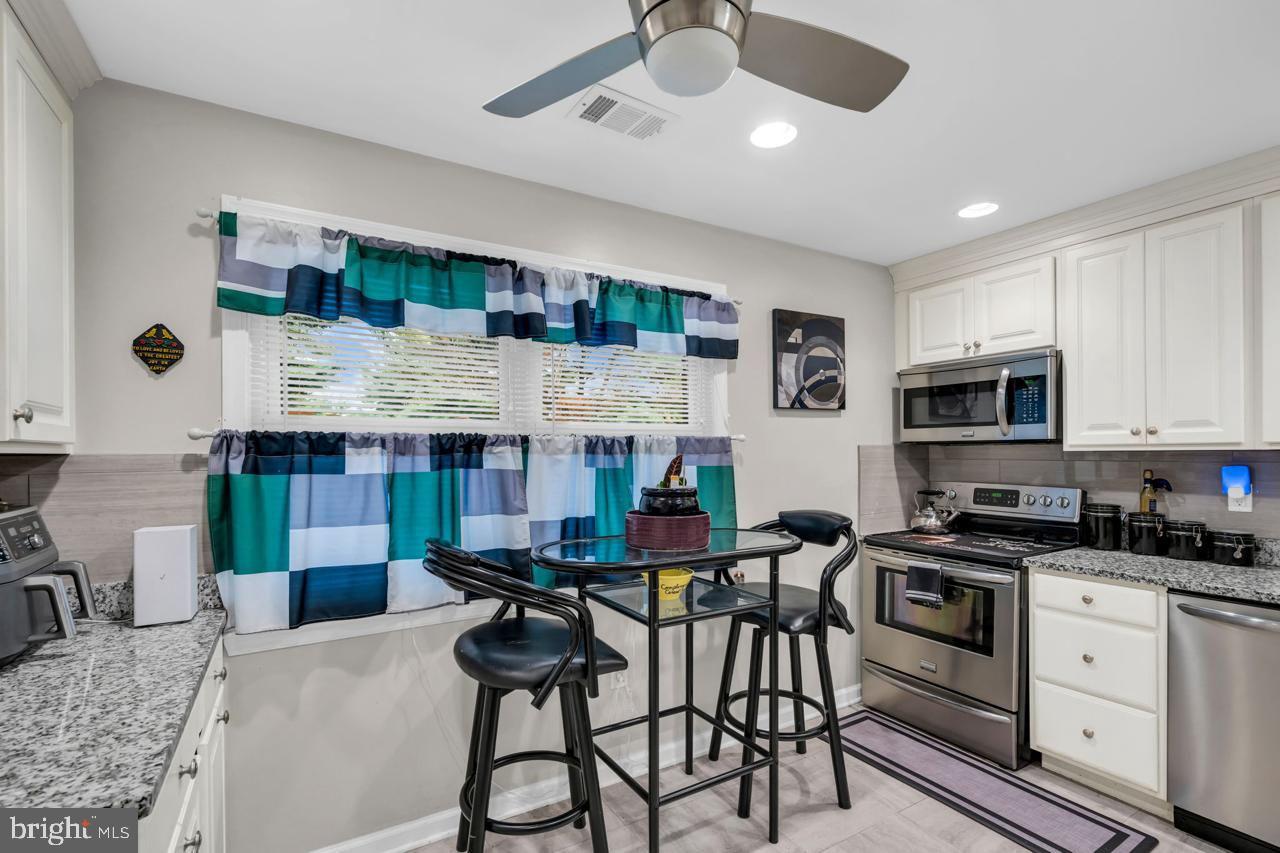 402 SILVER COURT