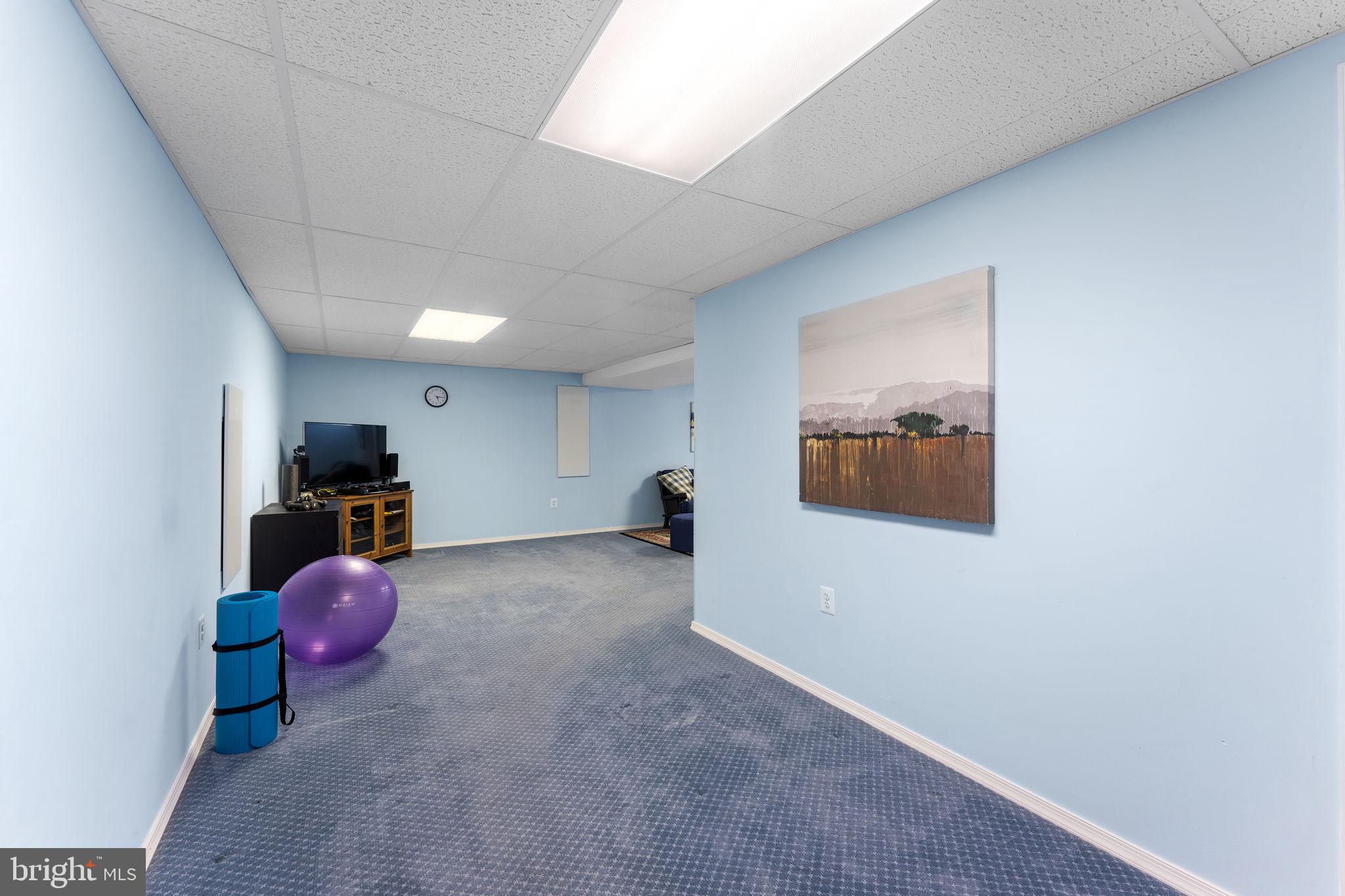 ASHBURN VILLAGE - Residential