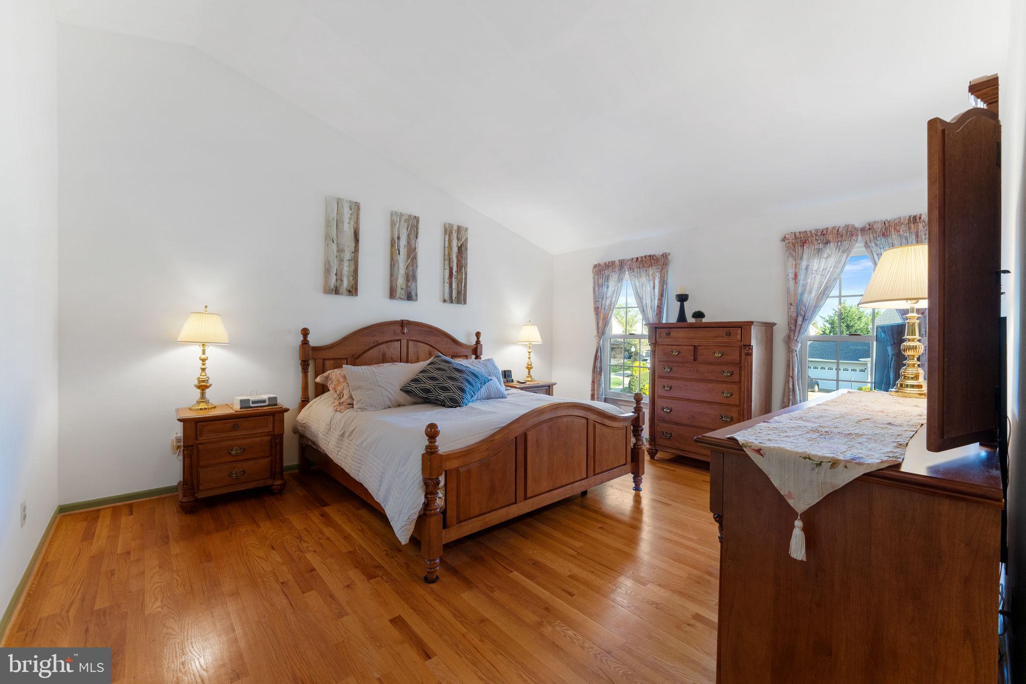 ASHBURN VILLAGE - Residential