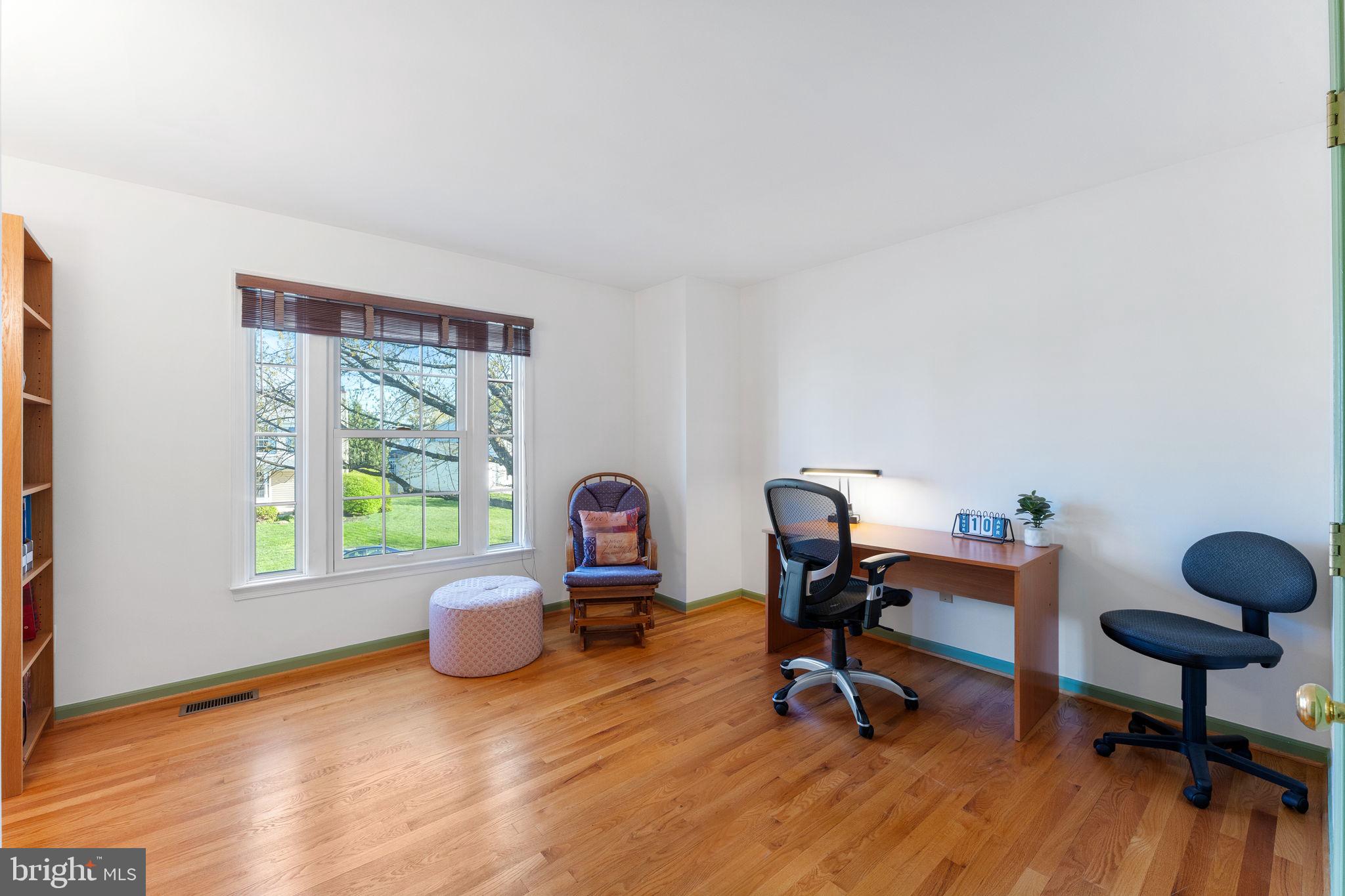 ASHBURN VILLAGE - Residential