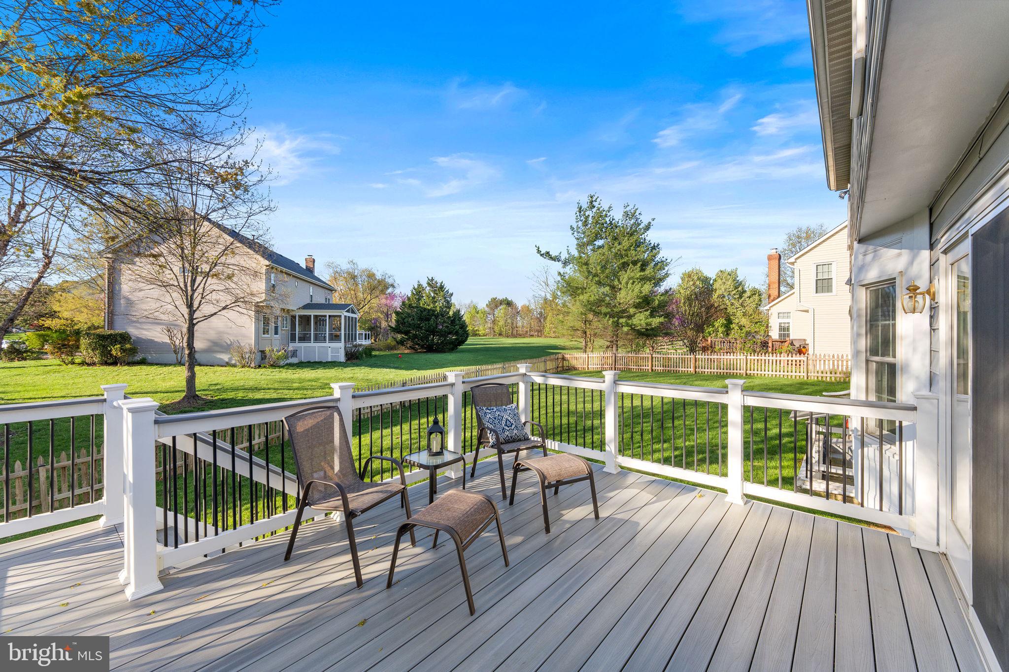 ASHBURN VILLAGE - Residential