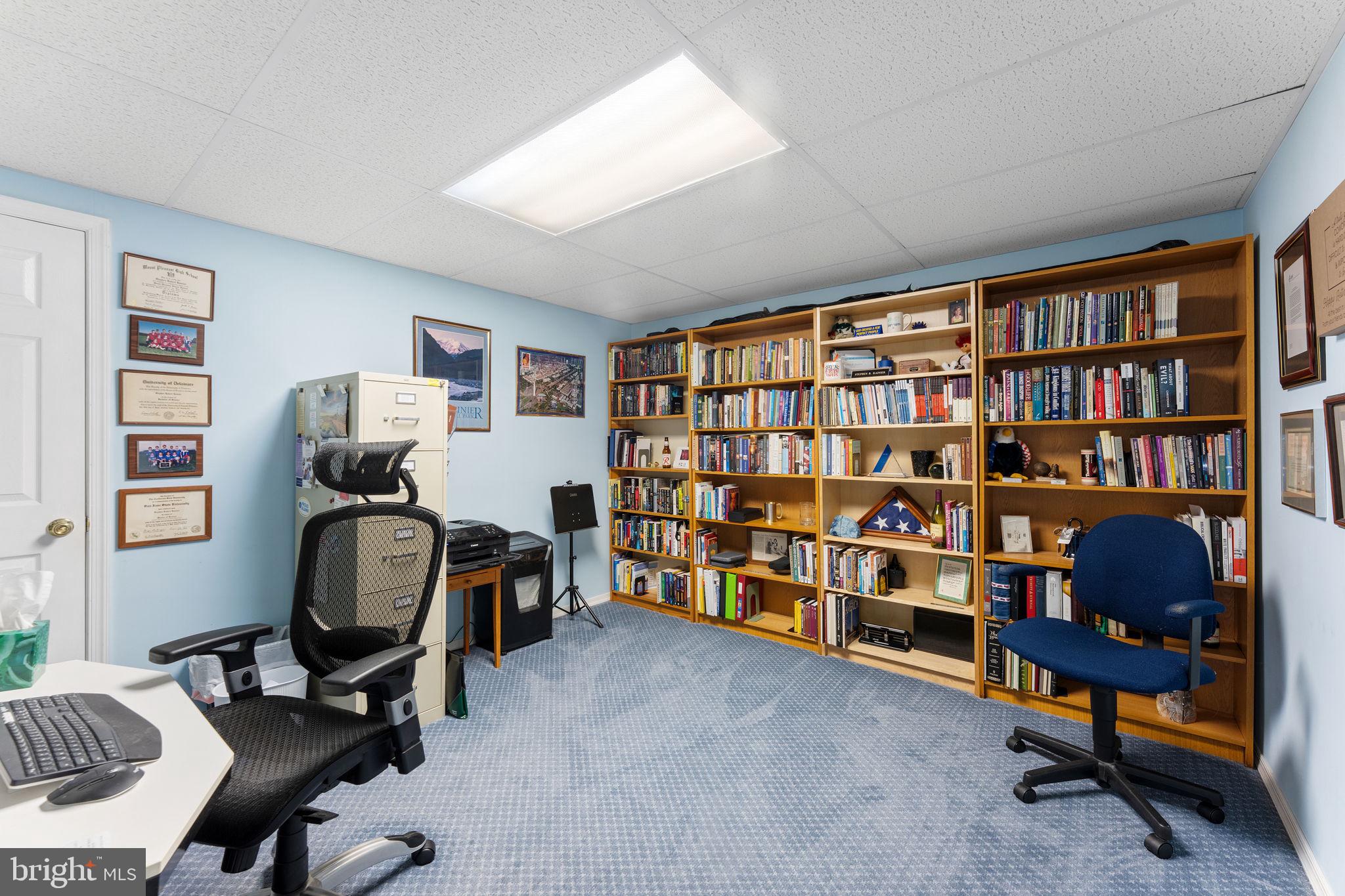 ASHBURN VILLAGE - Residential