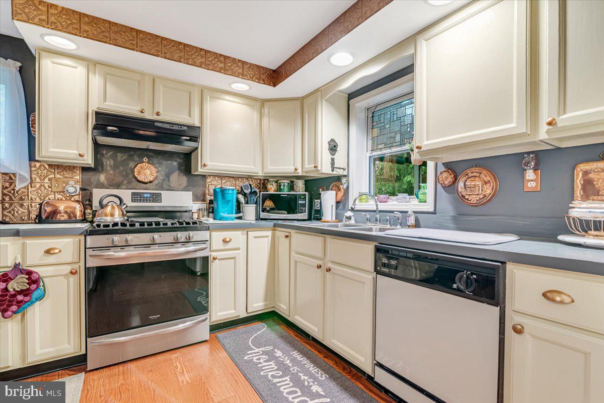 INDIAN MOUNTAIN LAKES - Residential