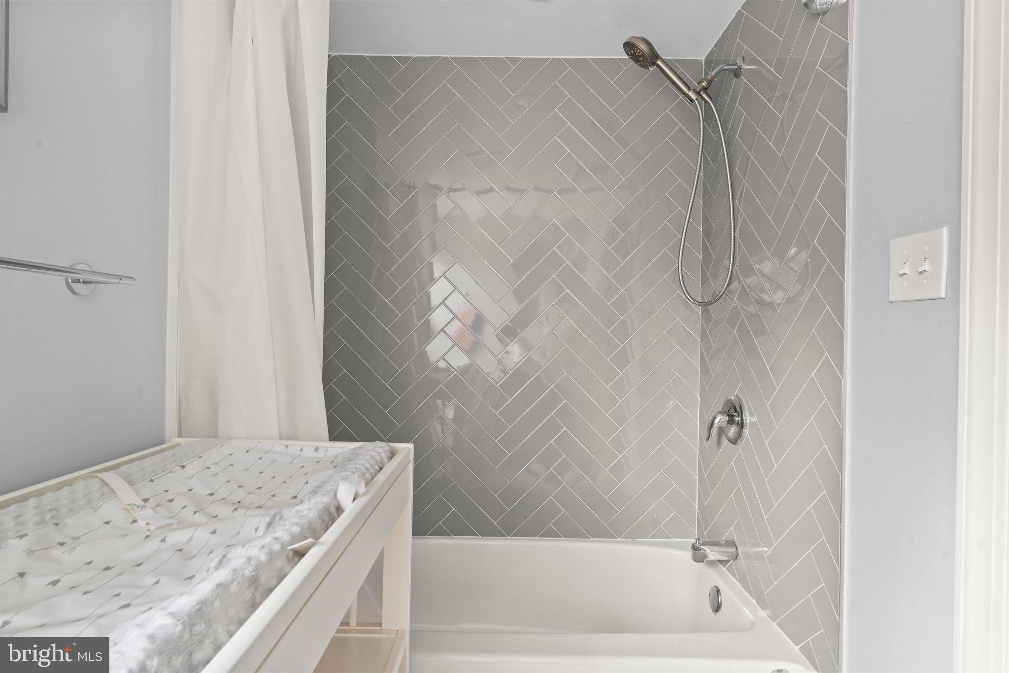 WYNNEWOOD - Residential