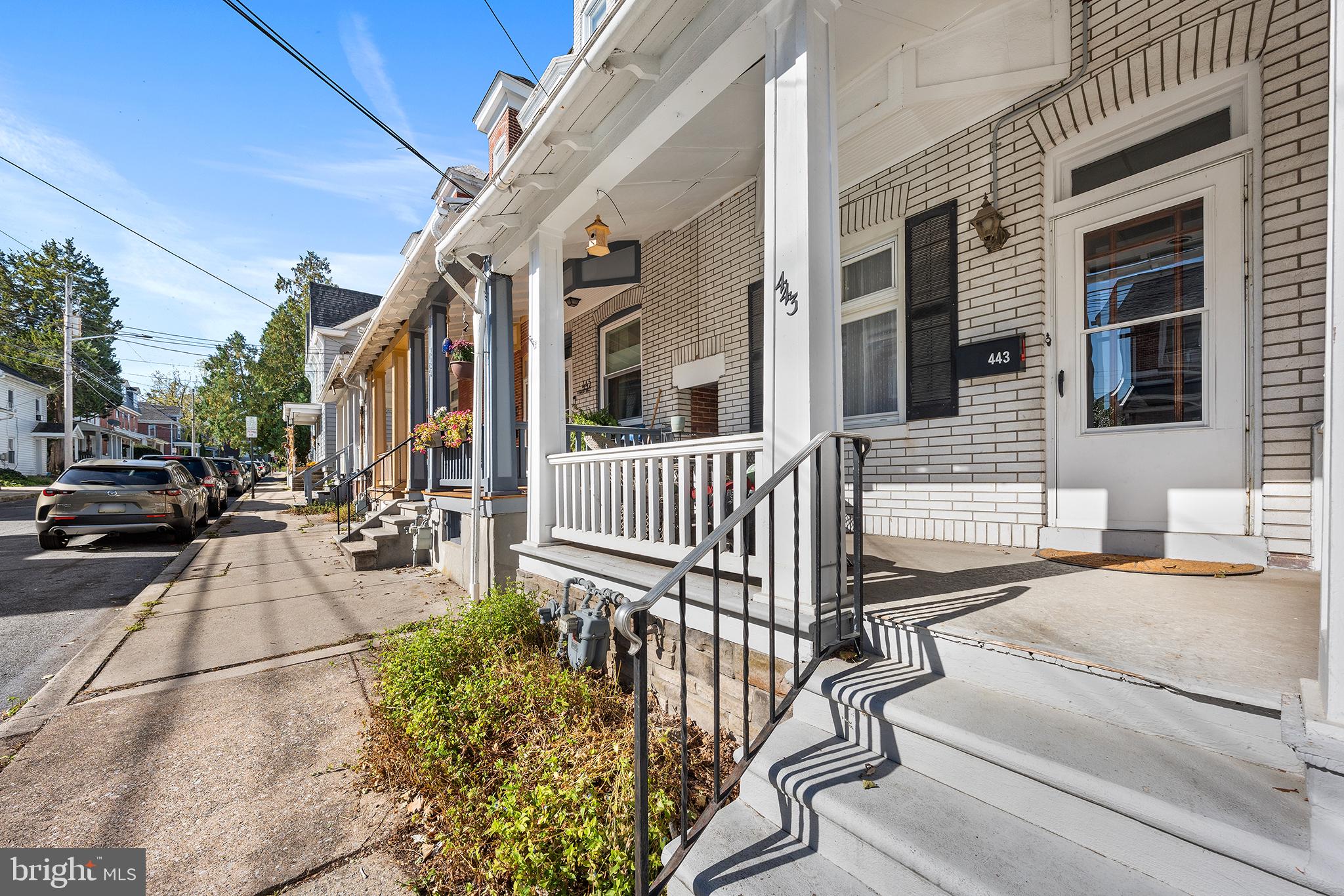 443 W WALNUT STREET