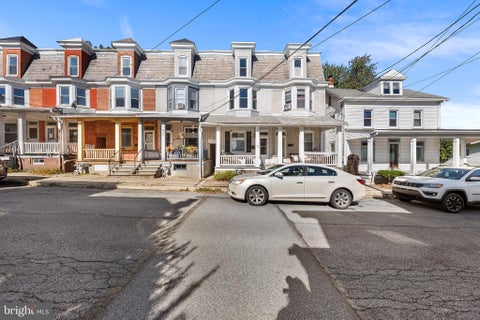 Photo for 443 W WALNUT STREET
