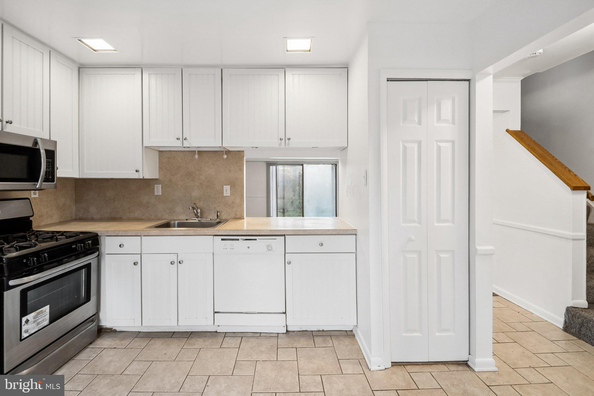 COCKEYSVILLE - Residential