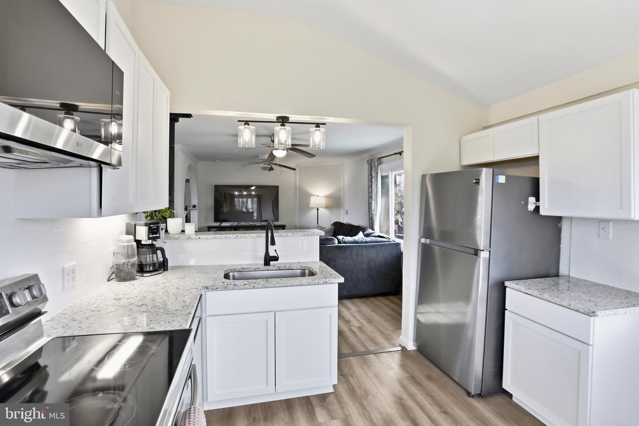 SKYLAND ESTATES - Residential