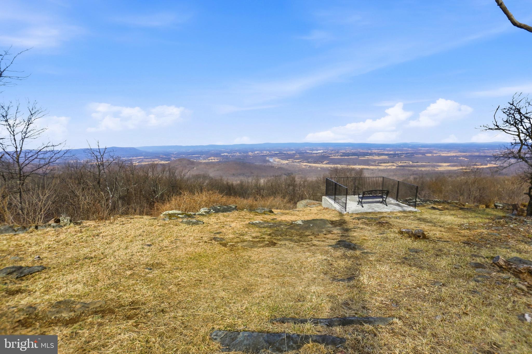 SKYLAND ESTATES - Residential