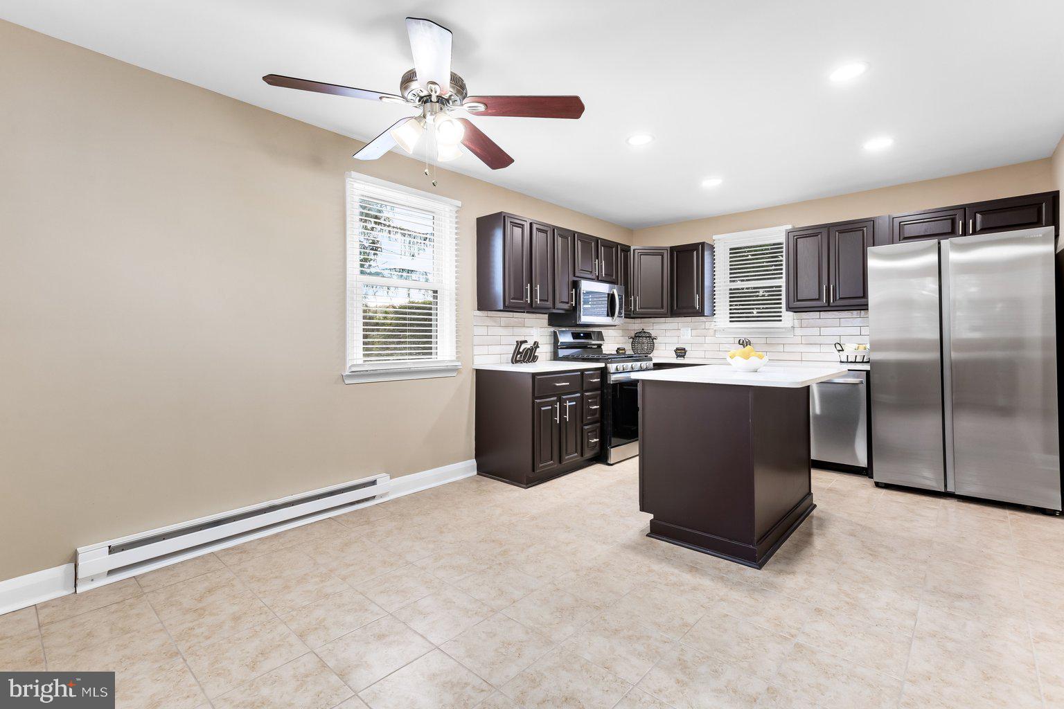 WINDSOR MILL - Residential