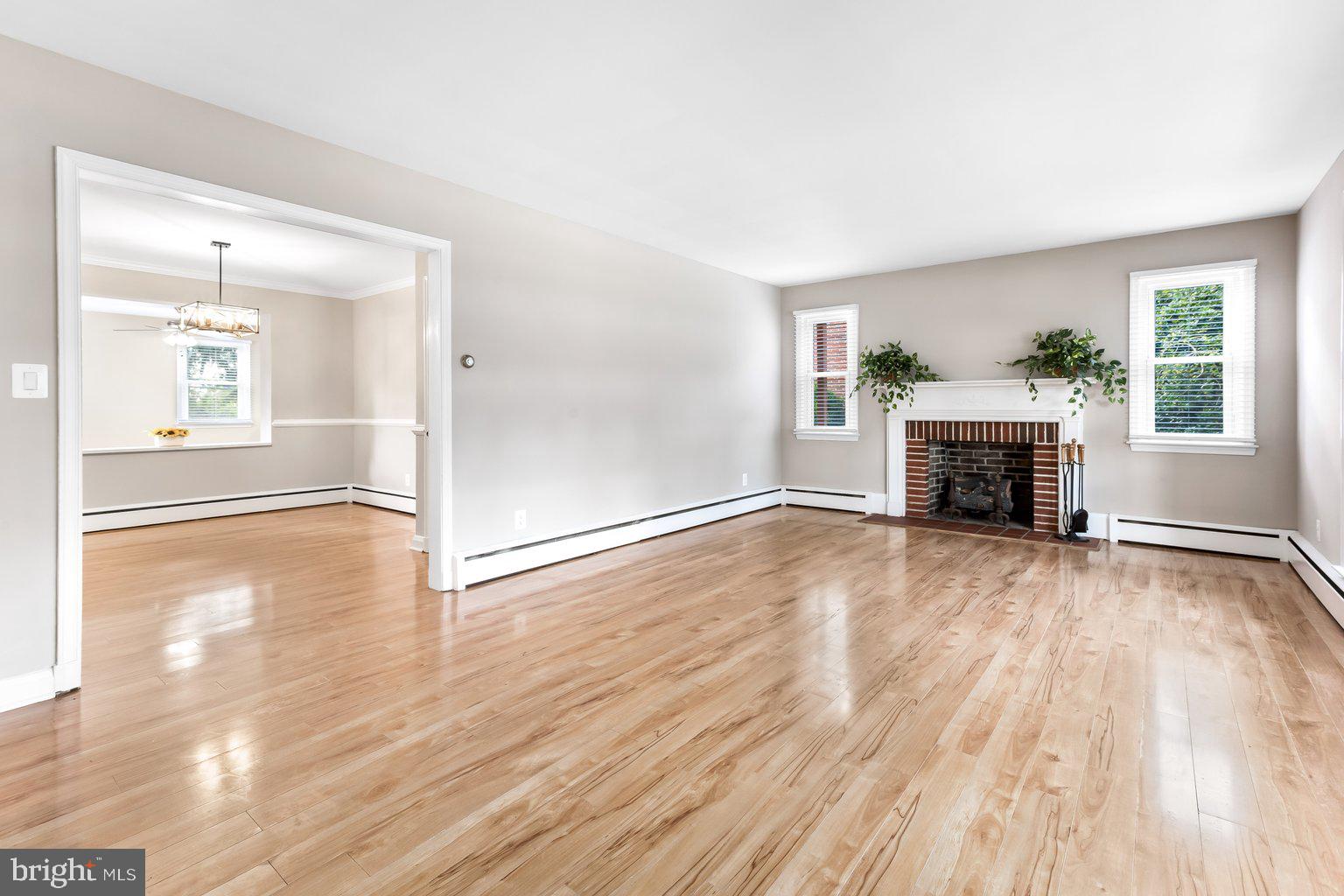 WINDSOR MILL - Residential