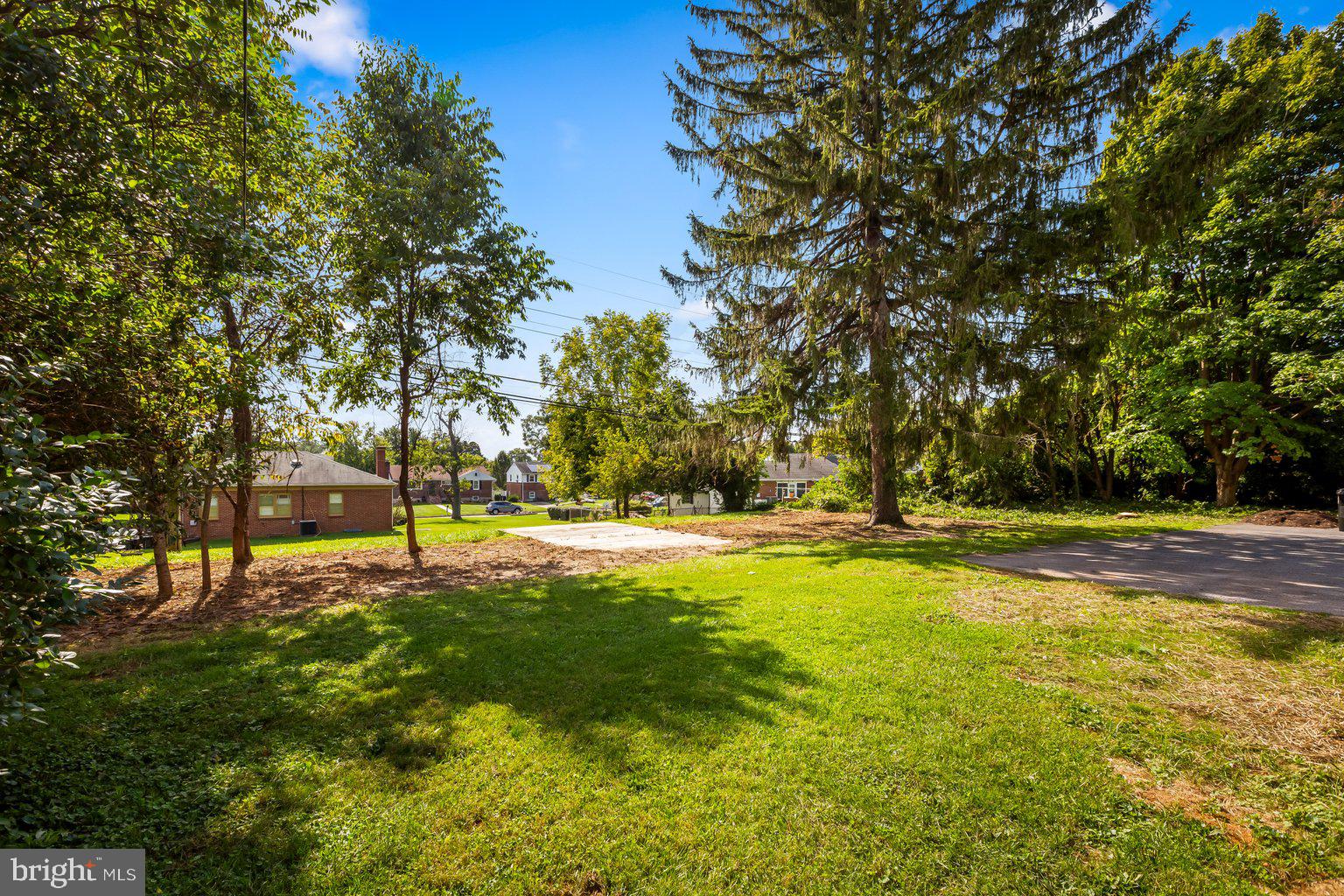 WINDSOR MILL - Residential