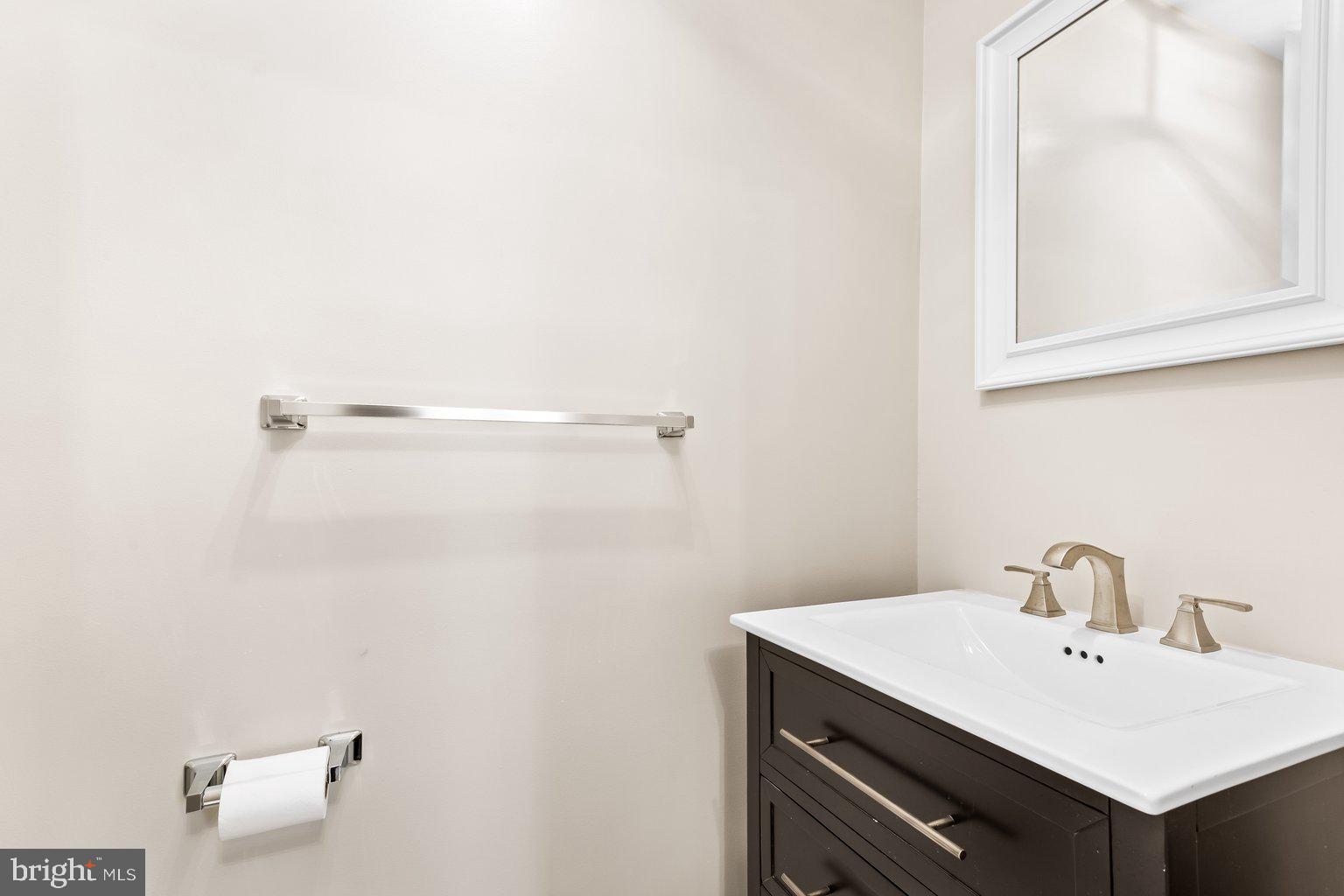 WINDSOR MILL - Residential