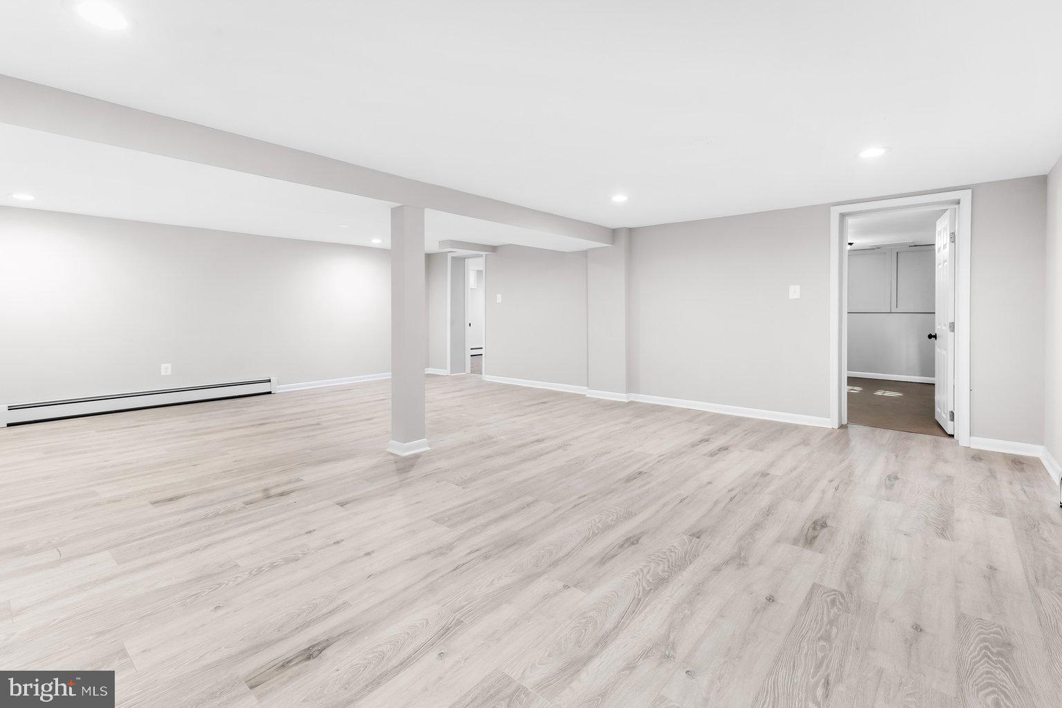 WINDSOR MILL - Residential