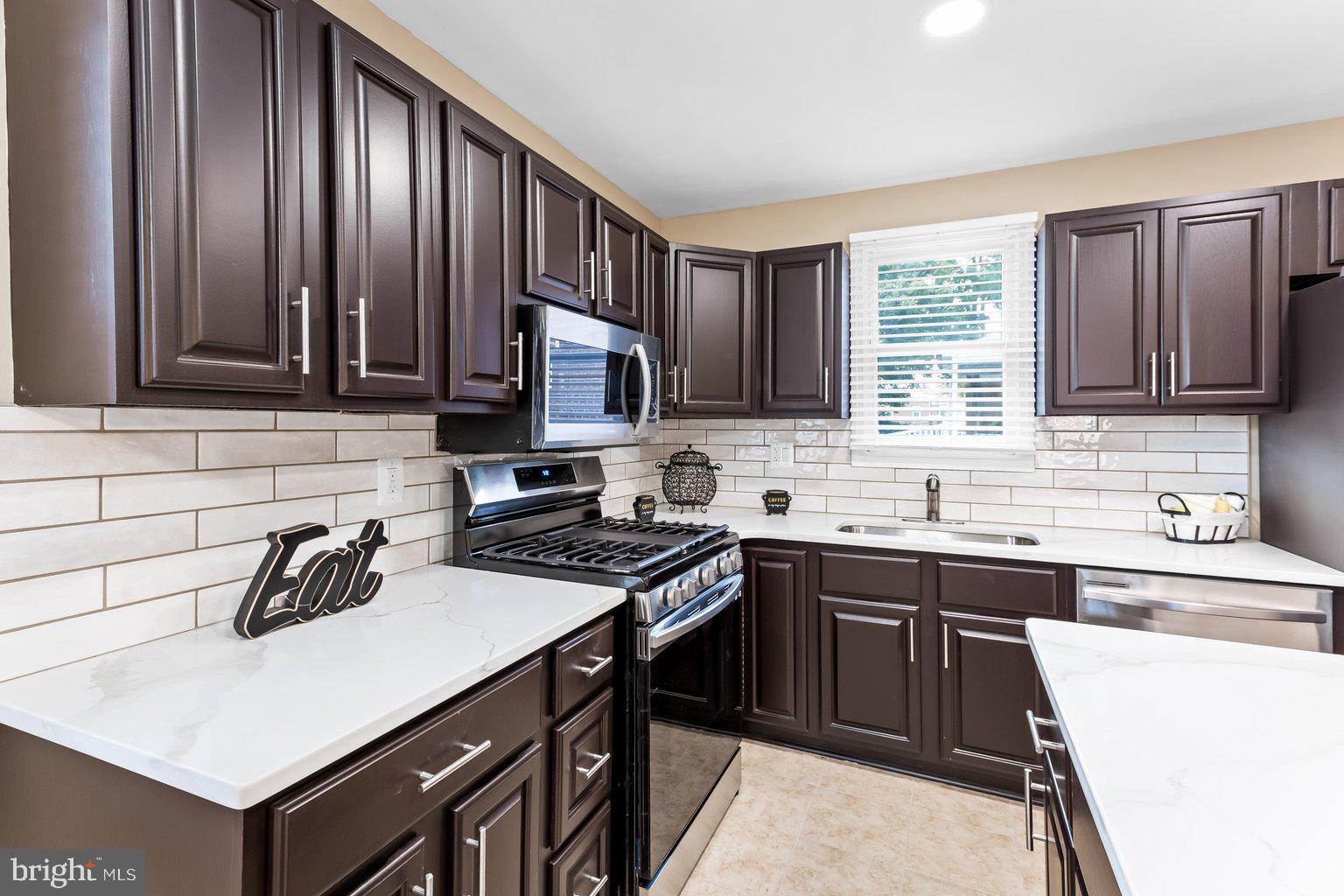 WINDSOR MILL - Residential