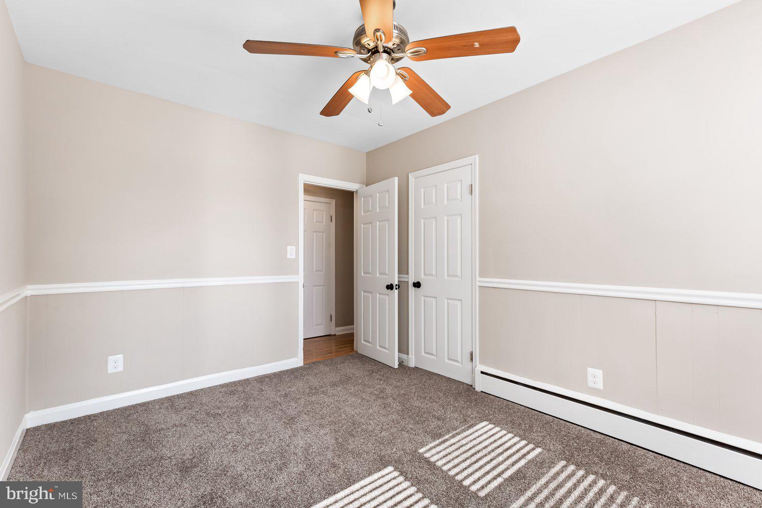 WINDSOR MILL - Residential