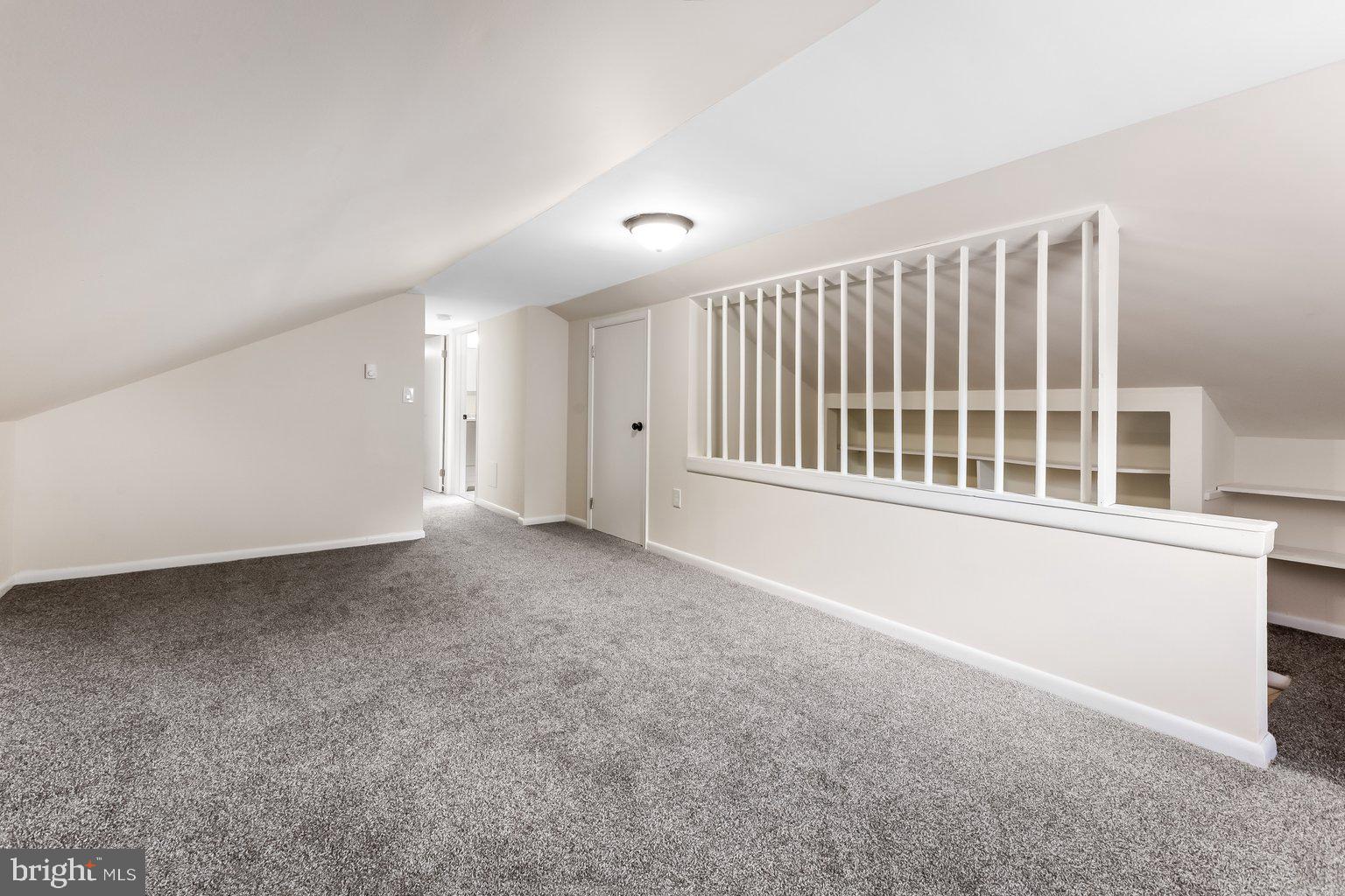 WINDSOR MILL - Residential