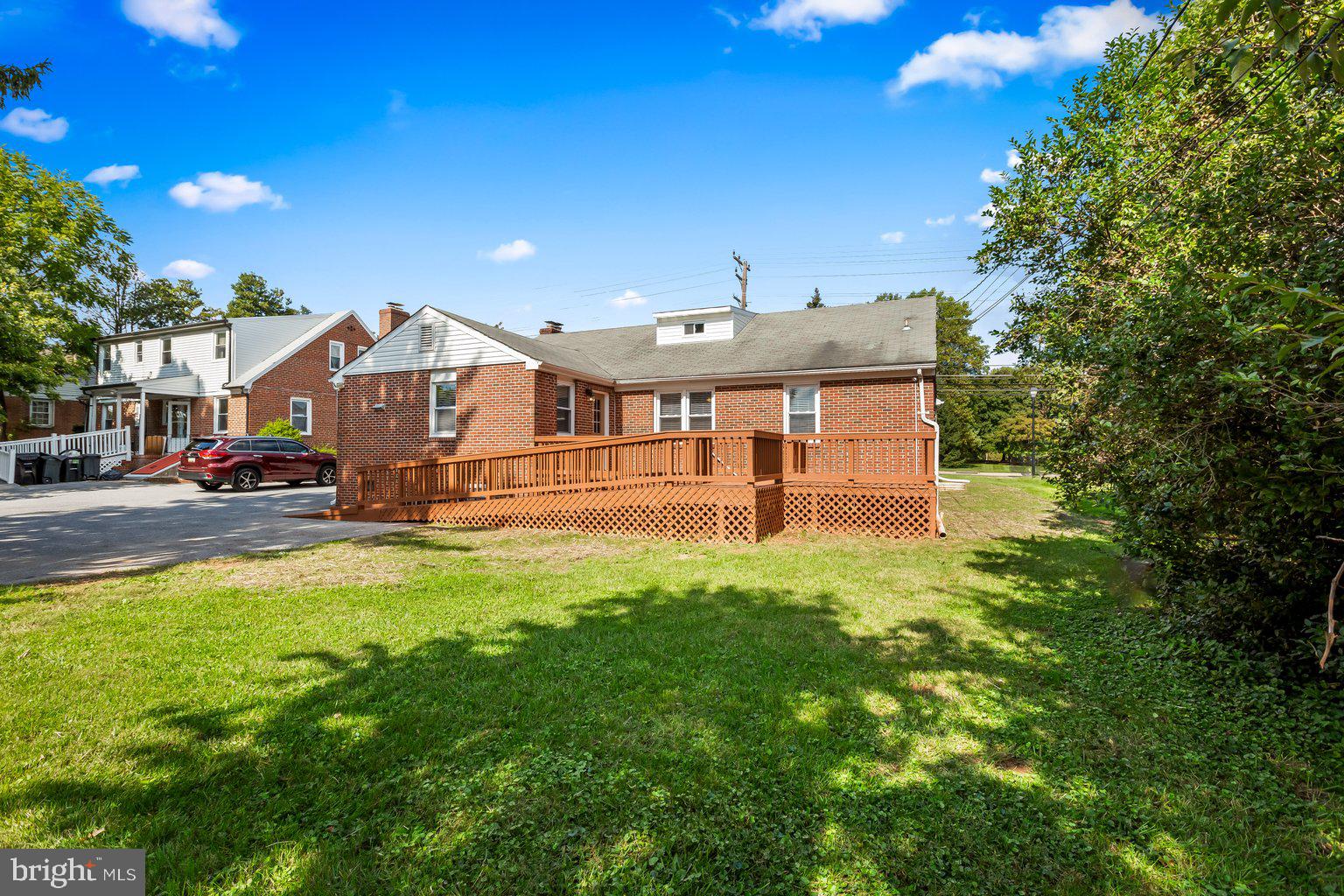 WINDSOR MILL - Residential