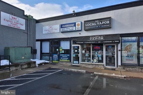 Photo of 812 N Easton Road #7, DOYLESTOWN, PA 18902 (MLS # PABU2114496)