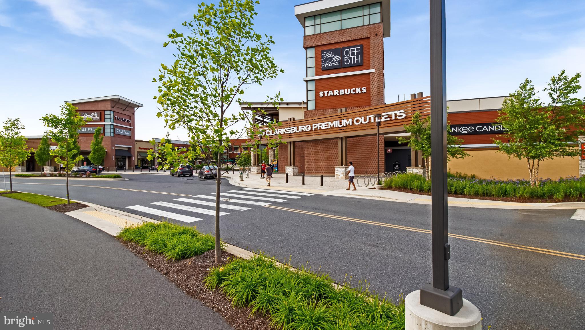 CLARKSBURG SQUARE - Residential