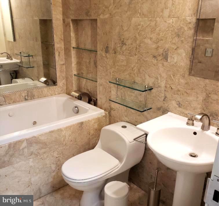 ATRIUM - Residential Lease