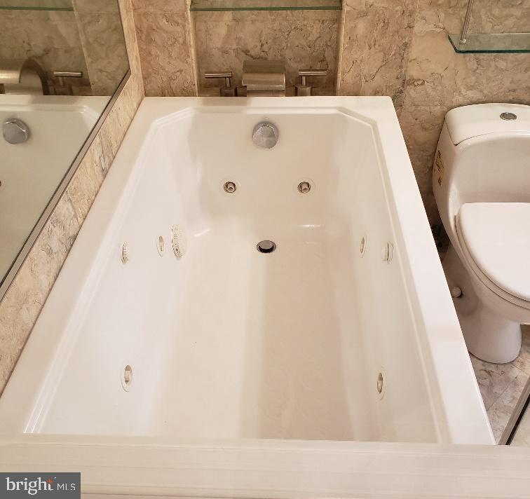 ATRIUM - Residential Lease