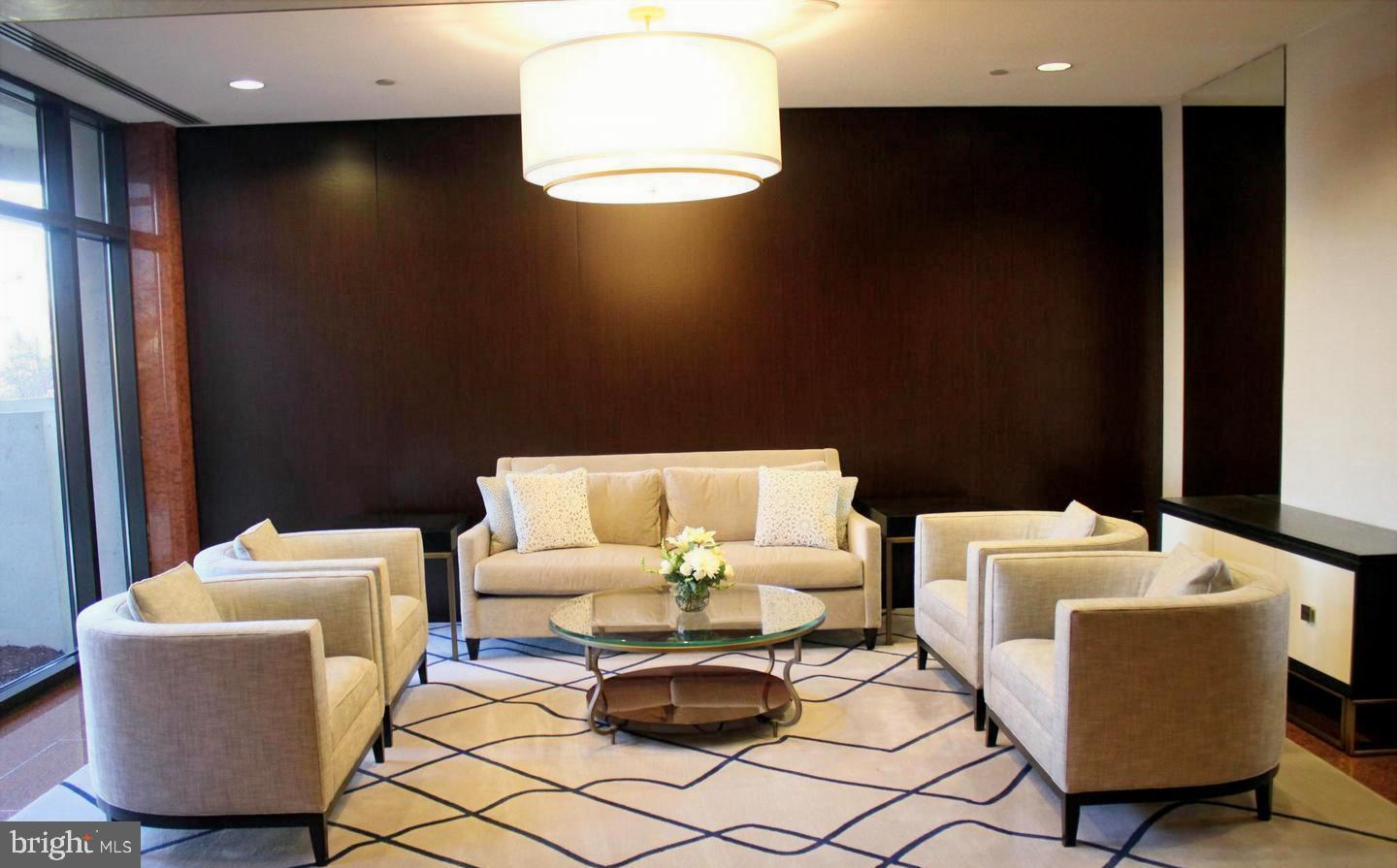 1530 KEY BOULEVARD 1319