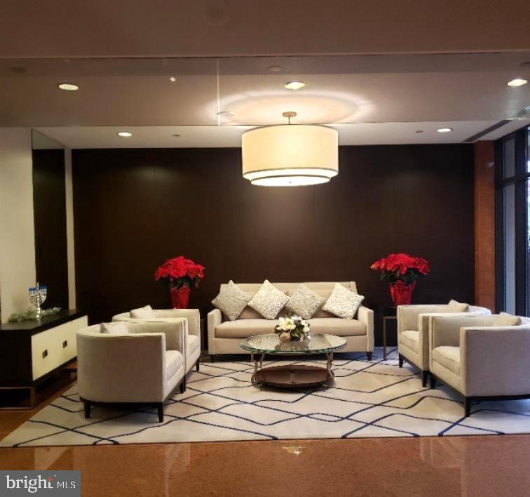 ATRIUM - Residential Lease