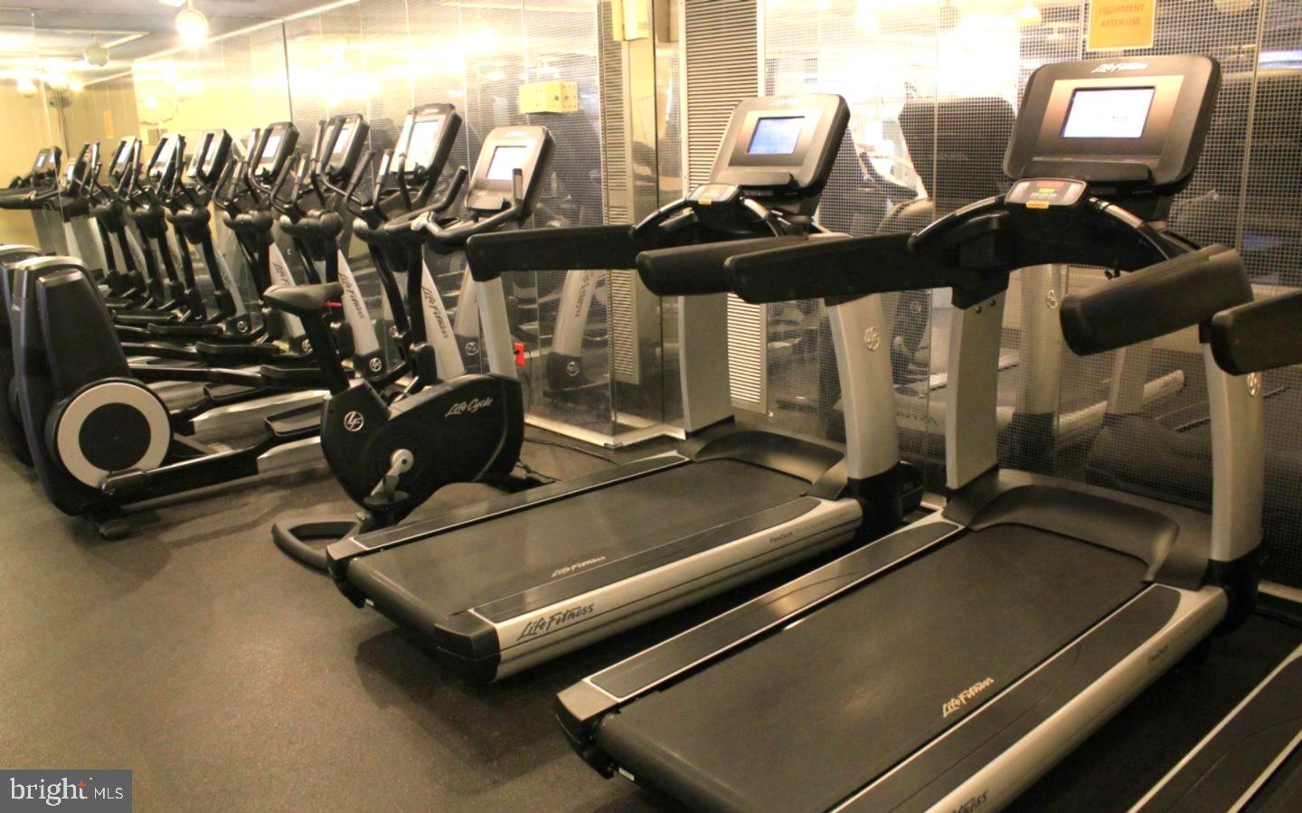 ATRIUM - Residential Lease