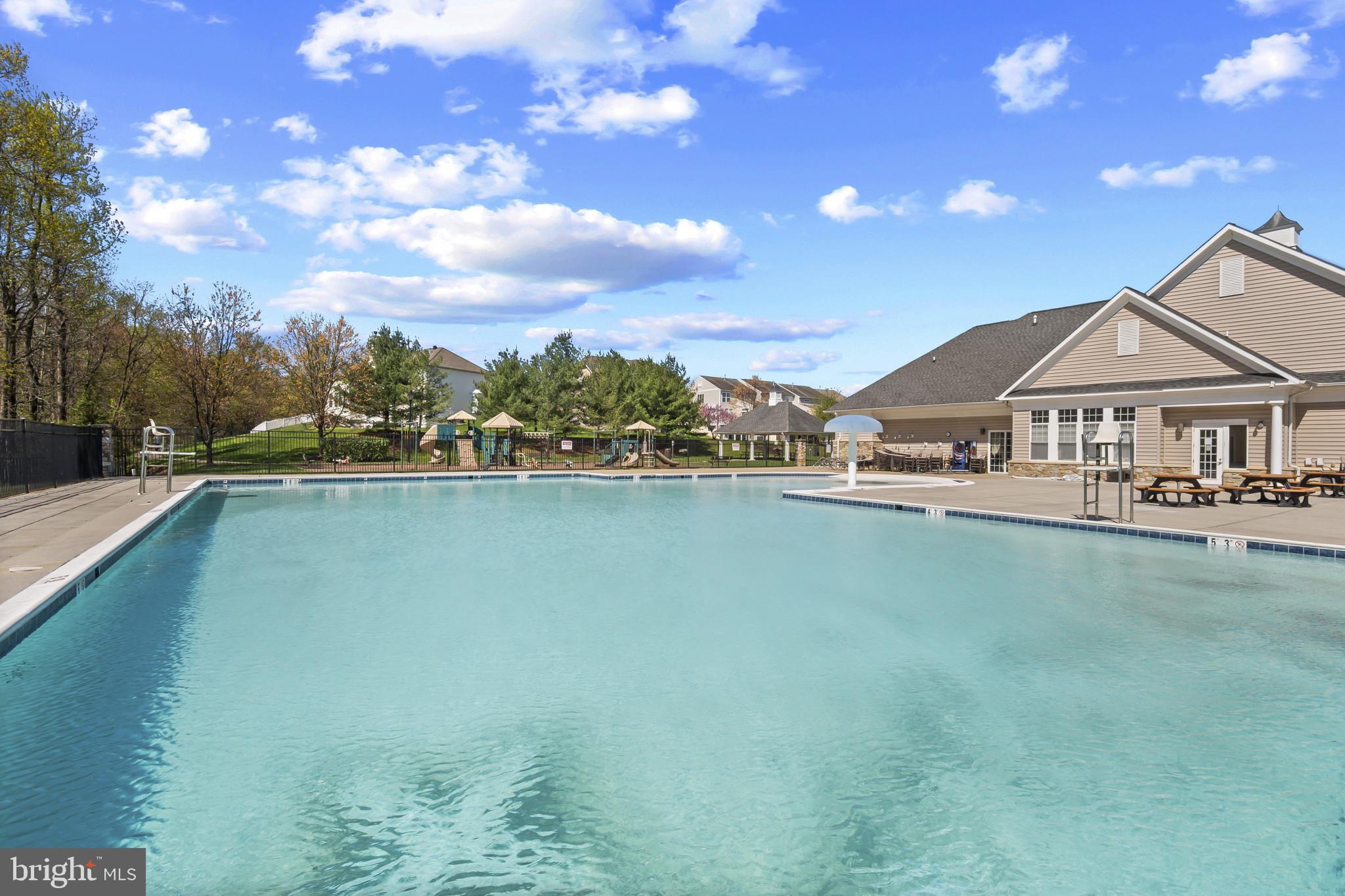 VILLAGES OF DORCHESTER - Residential Lease