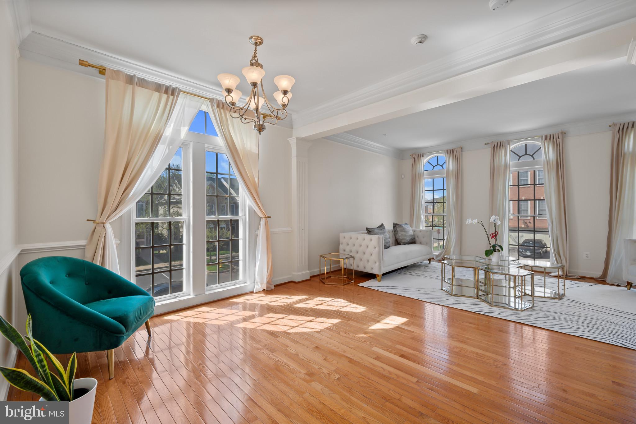 VILLAGES OF DORCHESTER - Residential Lease