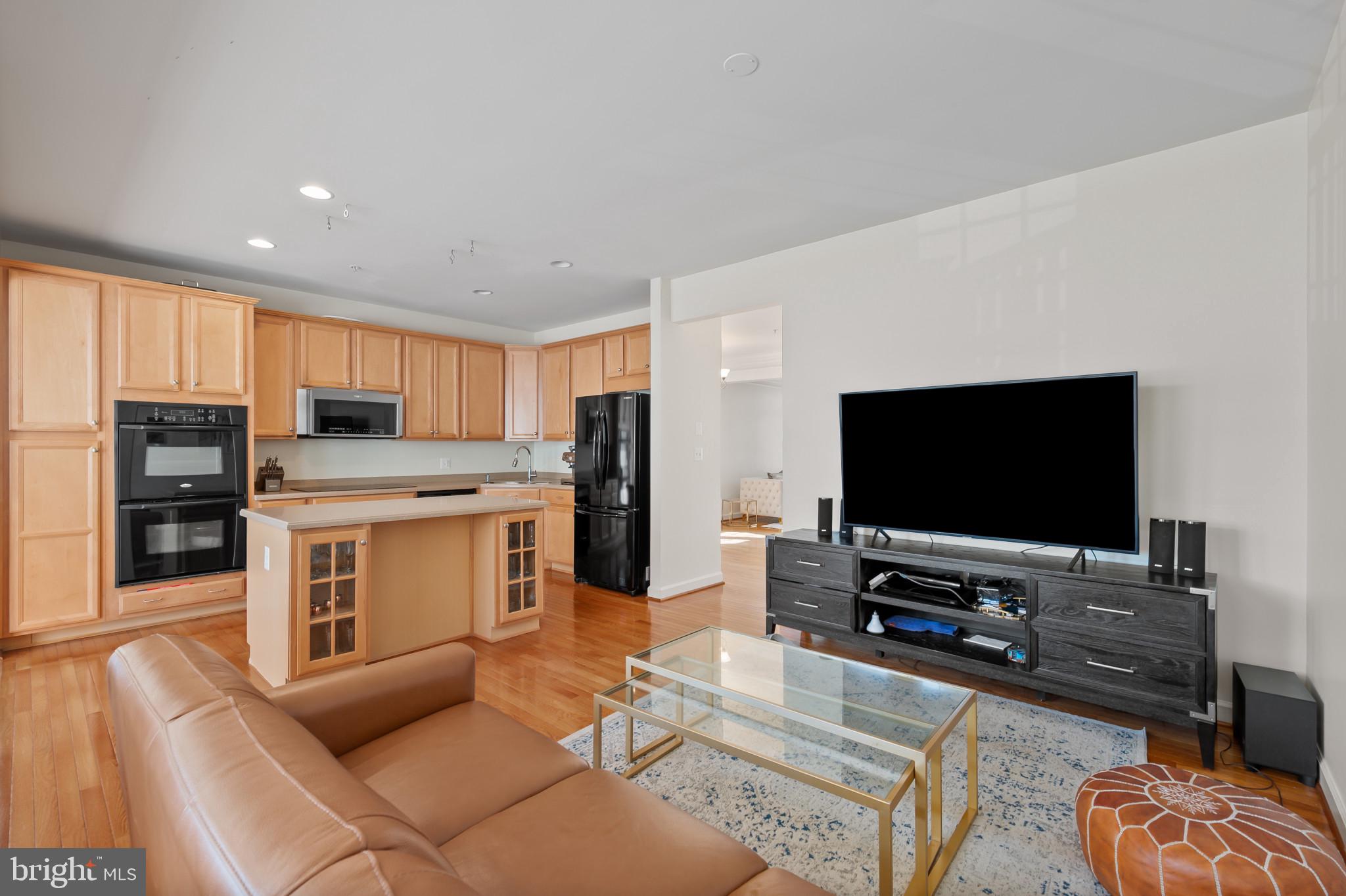 VILLAGES OF DORCHESTER - Residential Lease