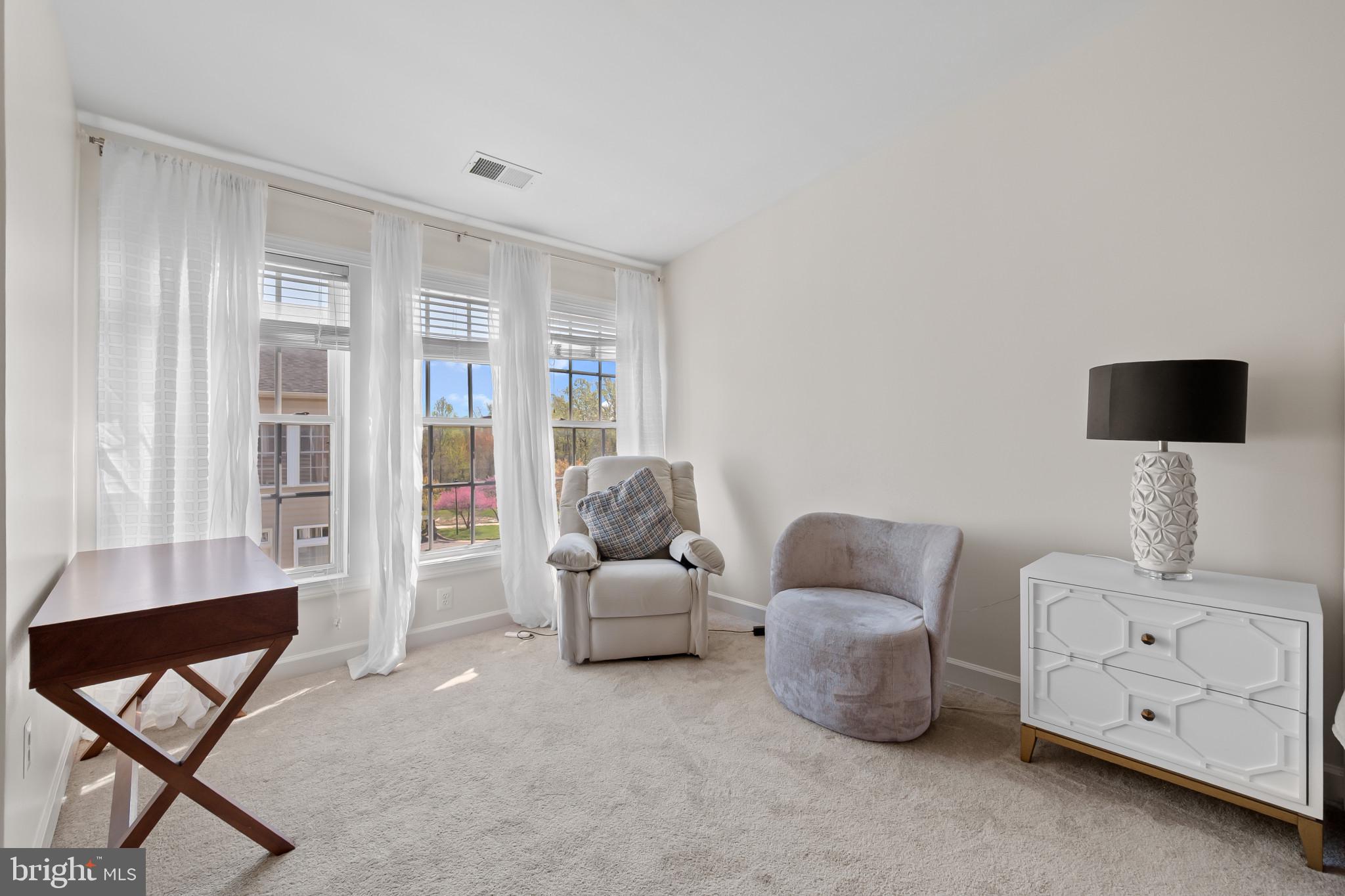 VILLAGES OF DORCHESTER - Residential Lease