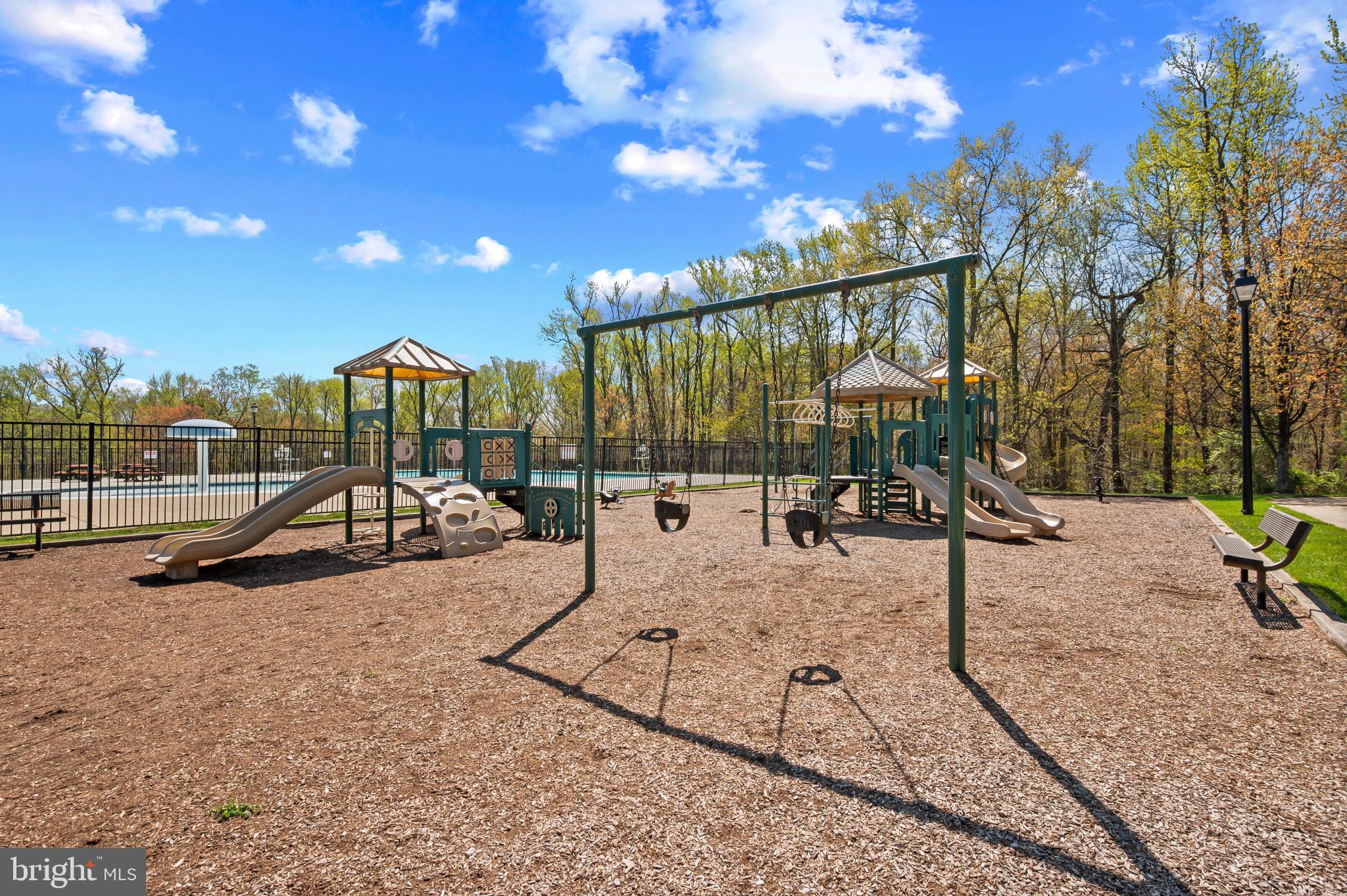 VILLAGES OF DORCHESTER - Residential Lease