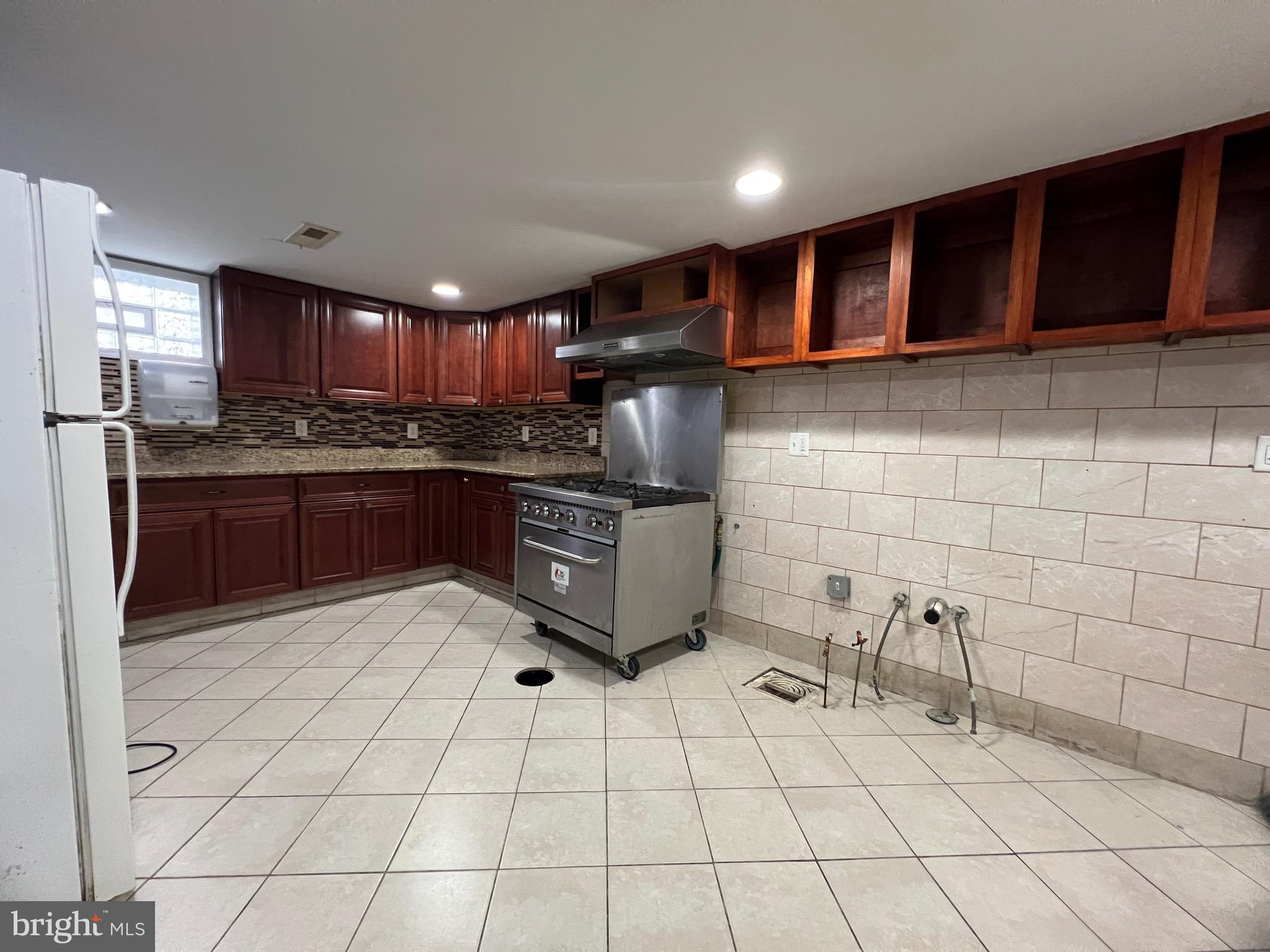 PATTERSON PLACE - Commercial Sale