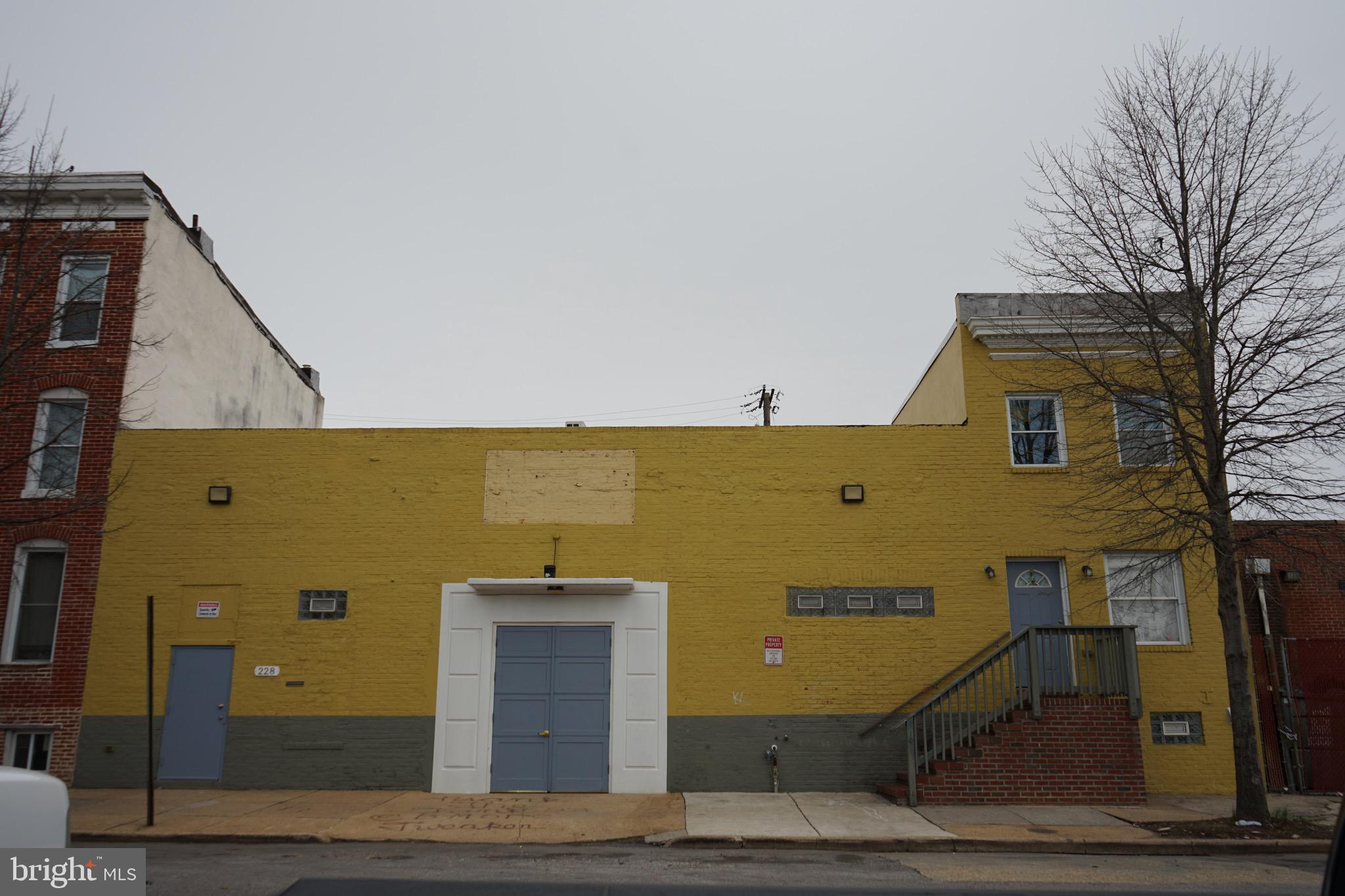 228 N MONTFORD AVENUE