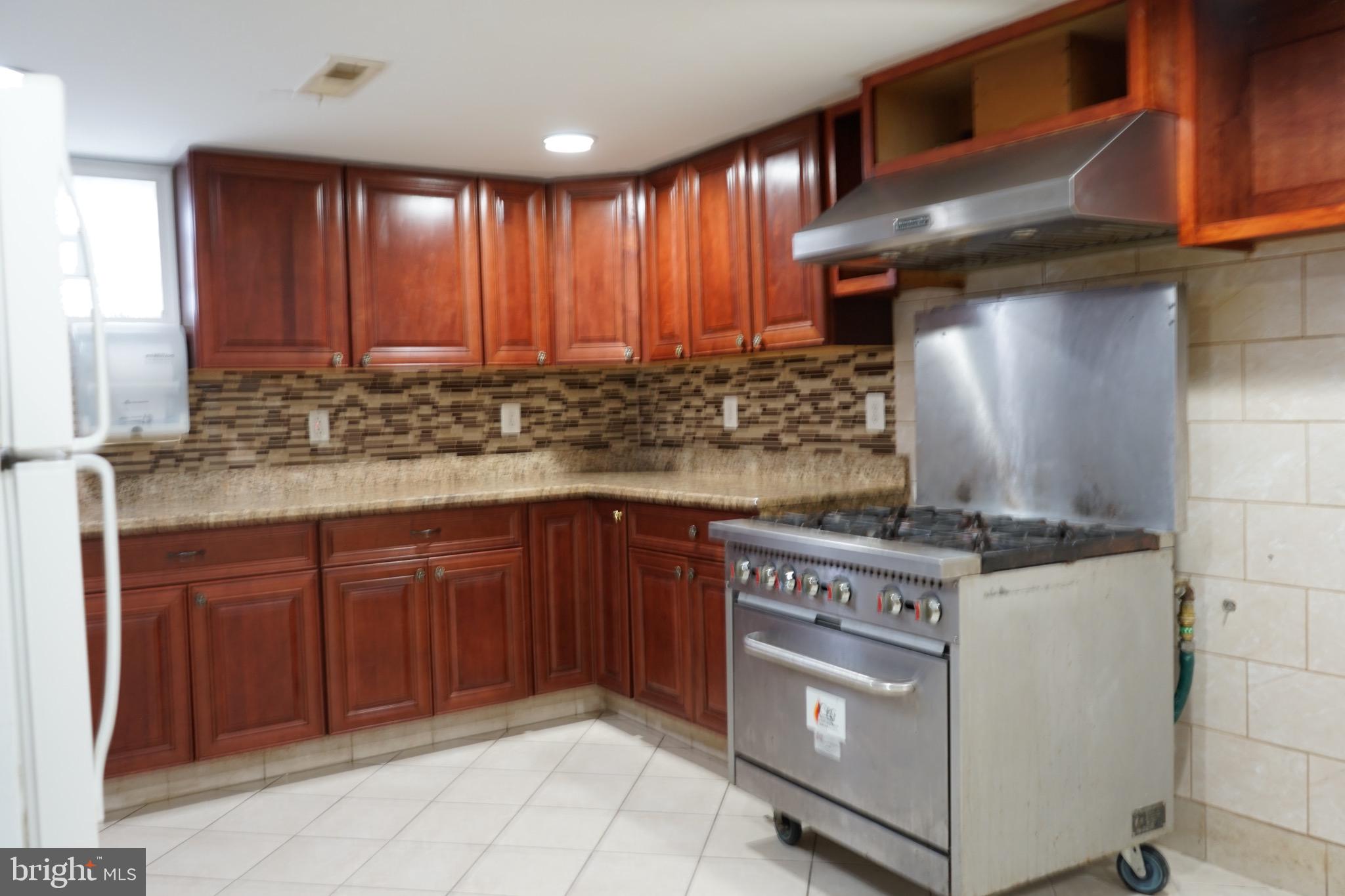 PATTERSON PLACE - Commercial Sale