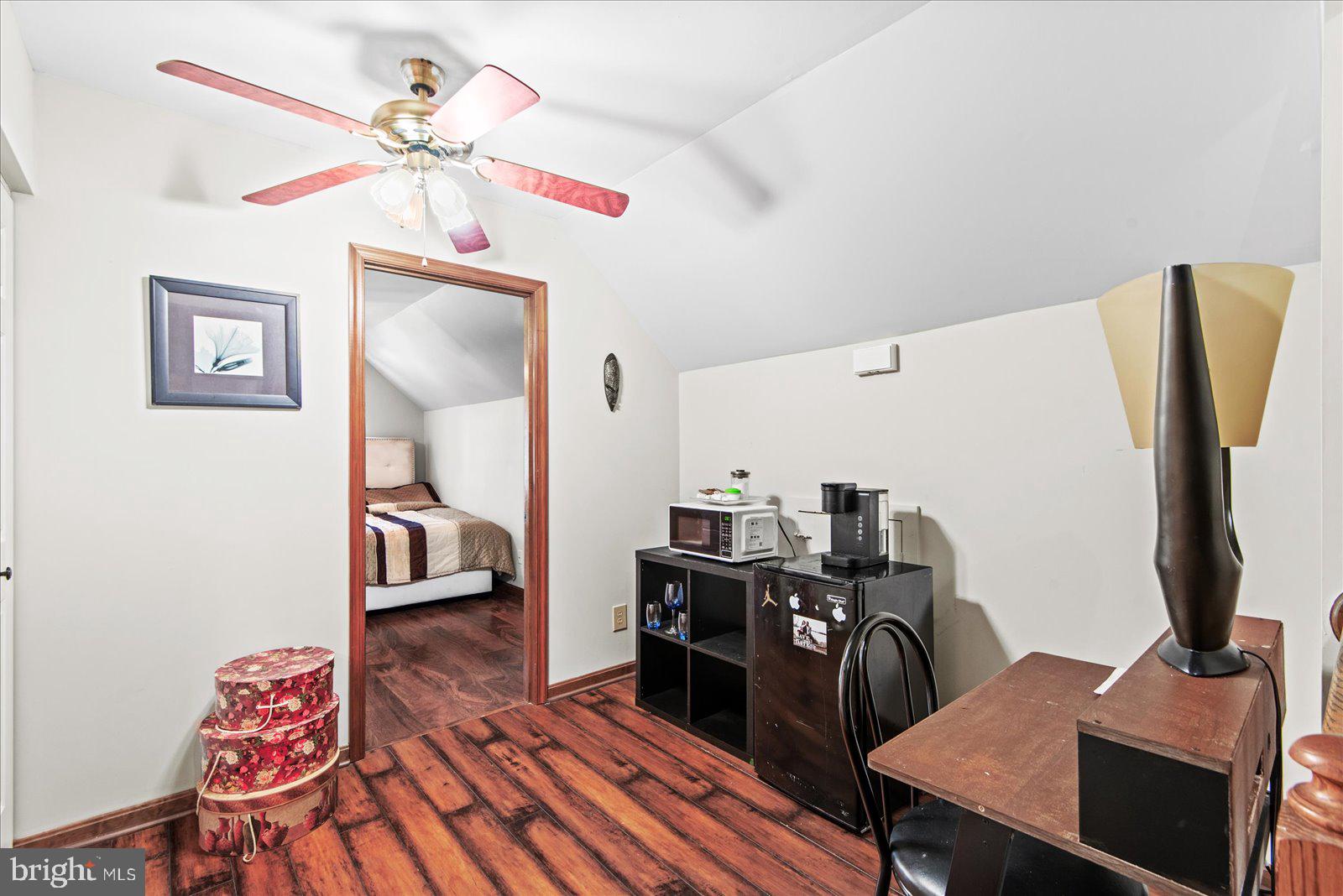 WILLOW OAKS - Residential