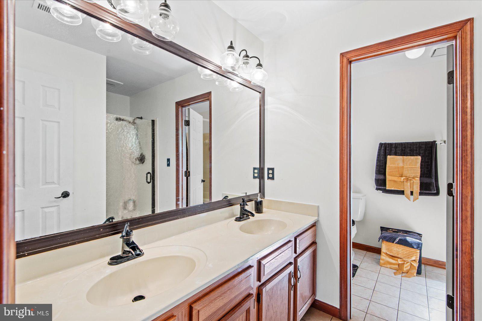 WILLOW OAKS - Residential