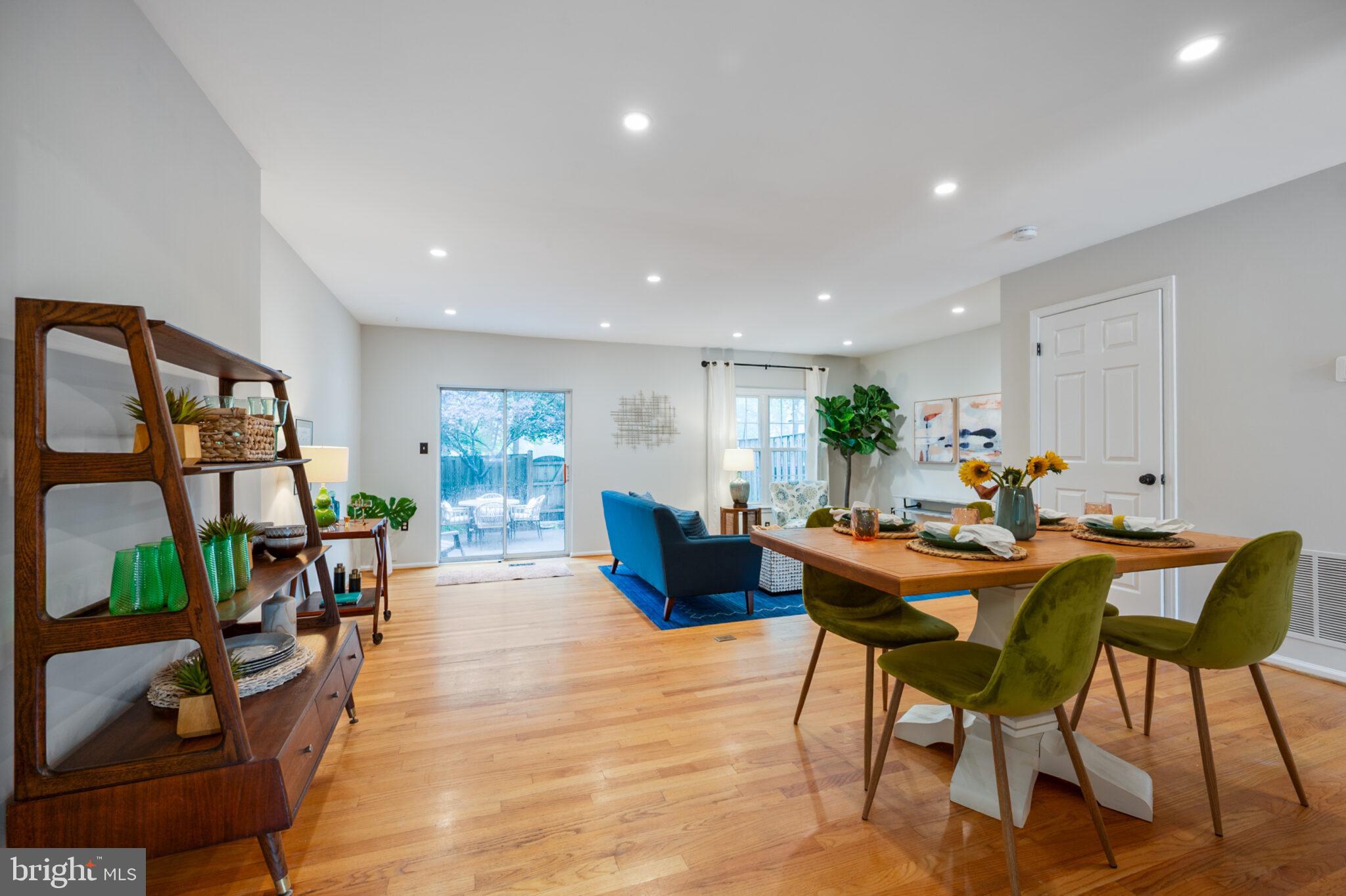 HUNTINGTON AT MT VERNON - Residential