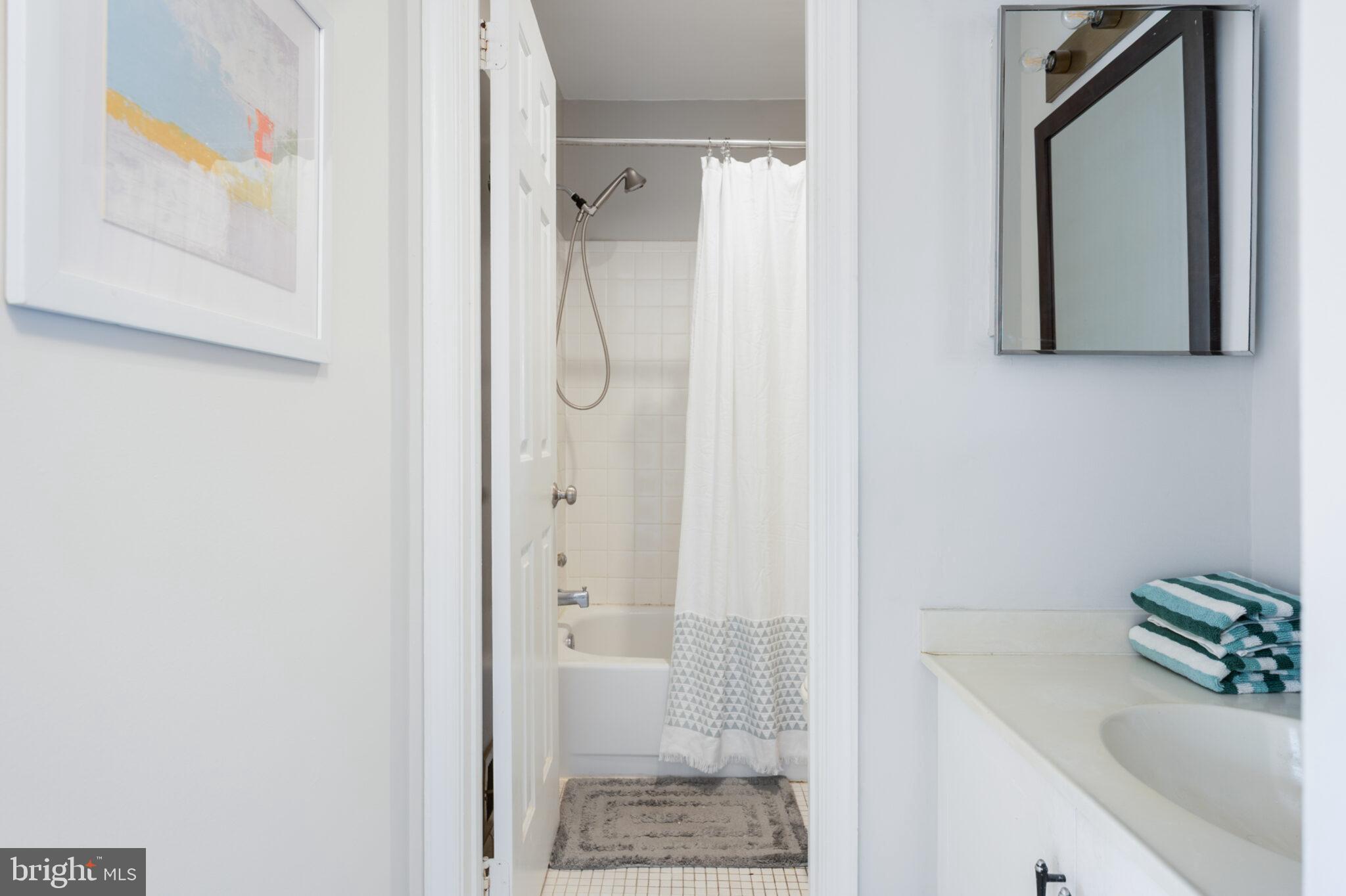 HUNTINGTON AT MT VERNON - Residential